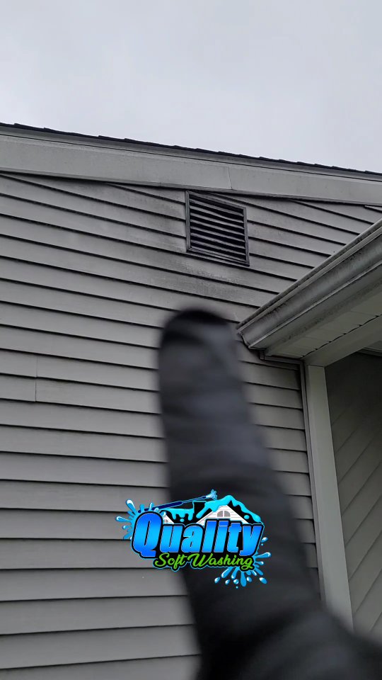 Call or text us today at 401-903-9274 for a free quote to have your house professionally washed!
#springcleaning #pressurewashing #softwashing #NorthSmithfield
