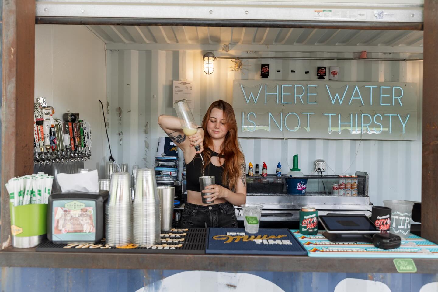 Lunch plans? We’ve got you 🤝 Come spend your day at City Park — whether you’re grabbing a bite, knocking out some work, or just taking a minute to unwind, there’s a spot here for you. Good food, good drinks, and the perfect place to start your week!
And don’t forget… happy hour hits Monday–Thursday from 2–6 🍹
