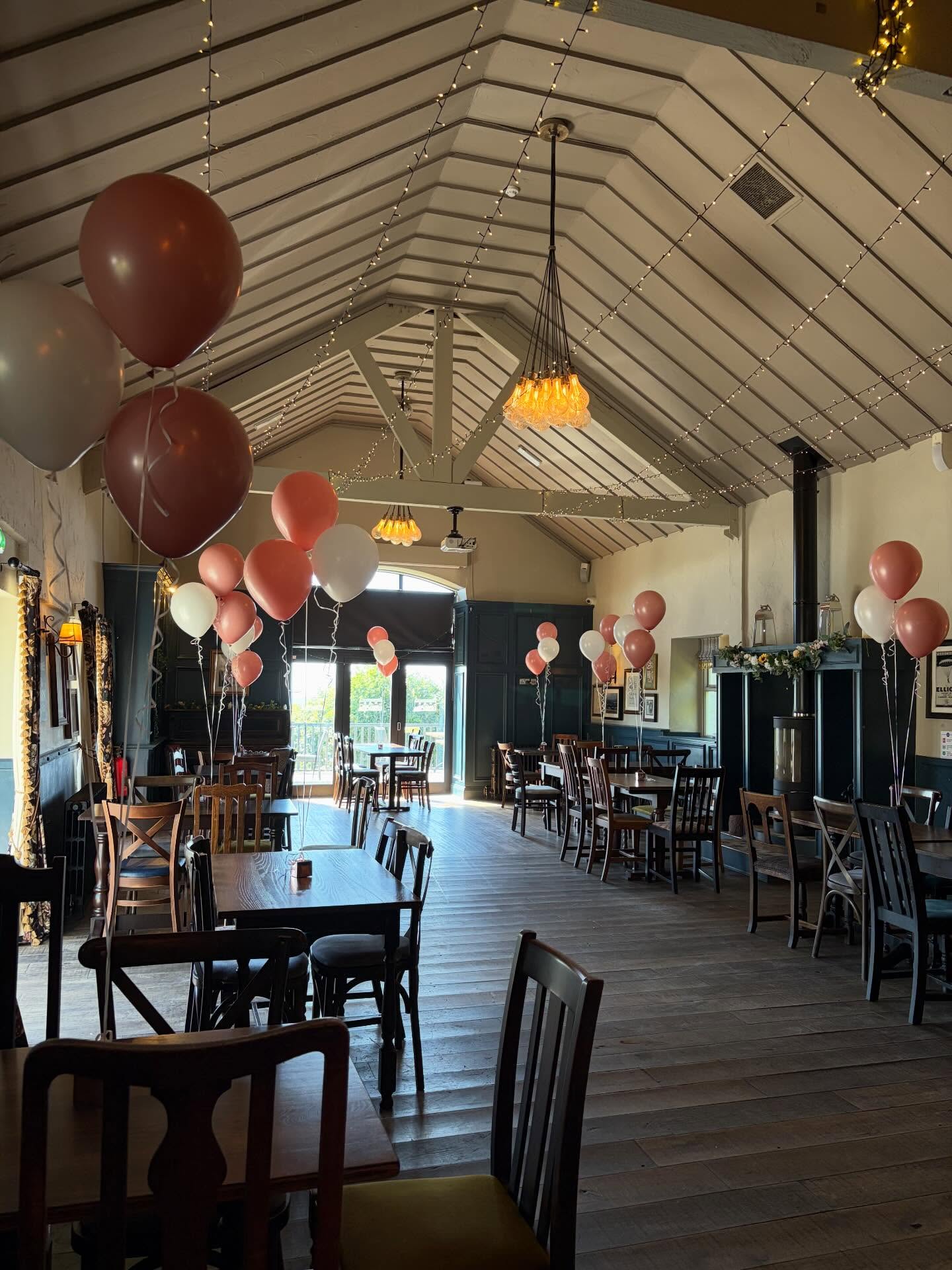 📍 @tymawrcardiff
#balloons #organicballoons #balloondelivery #cardiffballoons
