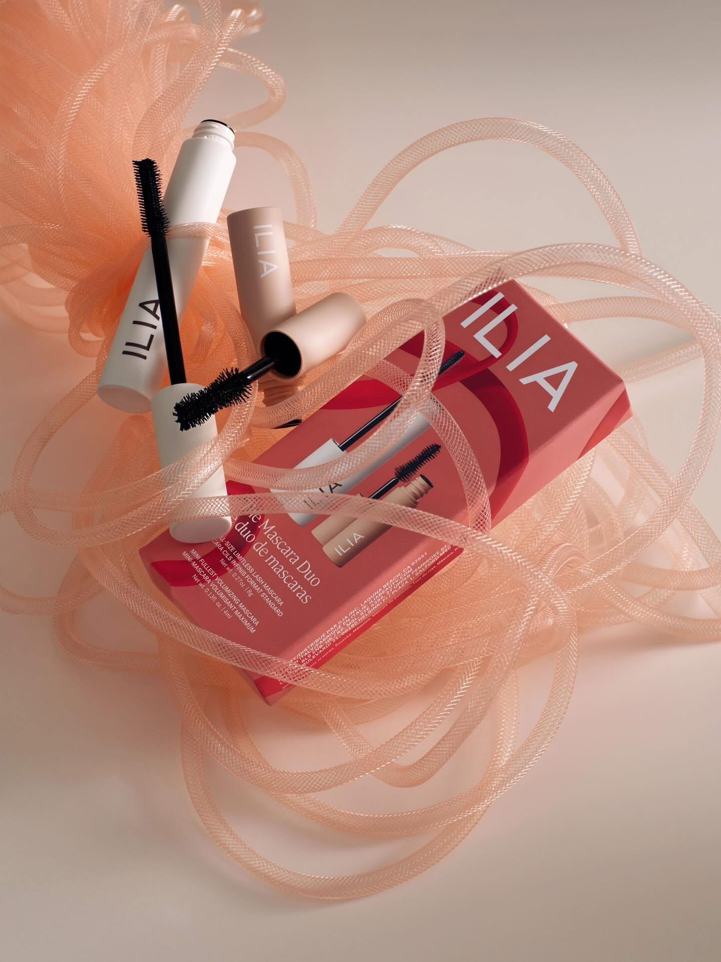 // CONCOURS 💕
Pour la Fête des Mères, nous avions envie de célébrer ces petits gestes qui font du bien… et ces attentions que l’on aime offrir (ou s’offrir).
À cette occasion, nous vous proposons de remporter le Duo de Mascaras ILIA pour sublimer le regard, tout en douceur.
Pour participer, il vous suffit de :
🌸 Suivre notre compte @onbs.ch
🌸 Liker ce post
🌸 Identifier en commentaire une personne à qui vous aimeriez offrir ce duo (plusieurs commentaires = plus de chances)
🌿 Bonus : repartager en story pour doubler vos chances !
.
.
.
.
.
#concours #concoursinsta #concoursfetedesmeres #concoursinstagram #giveaway