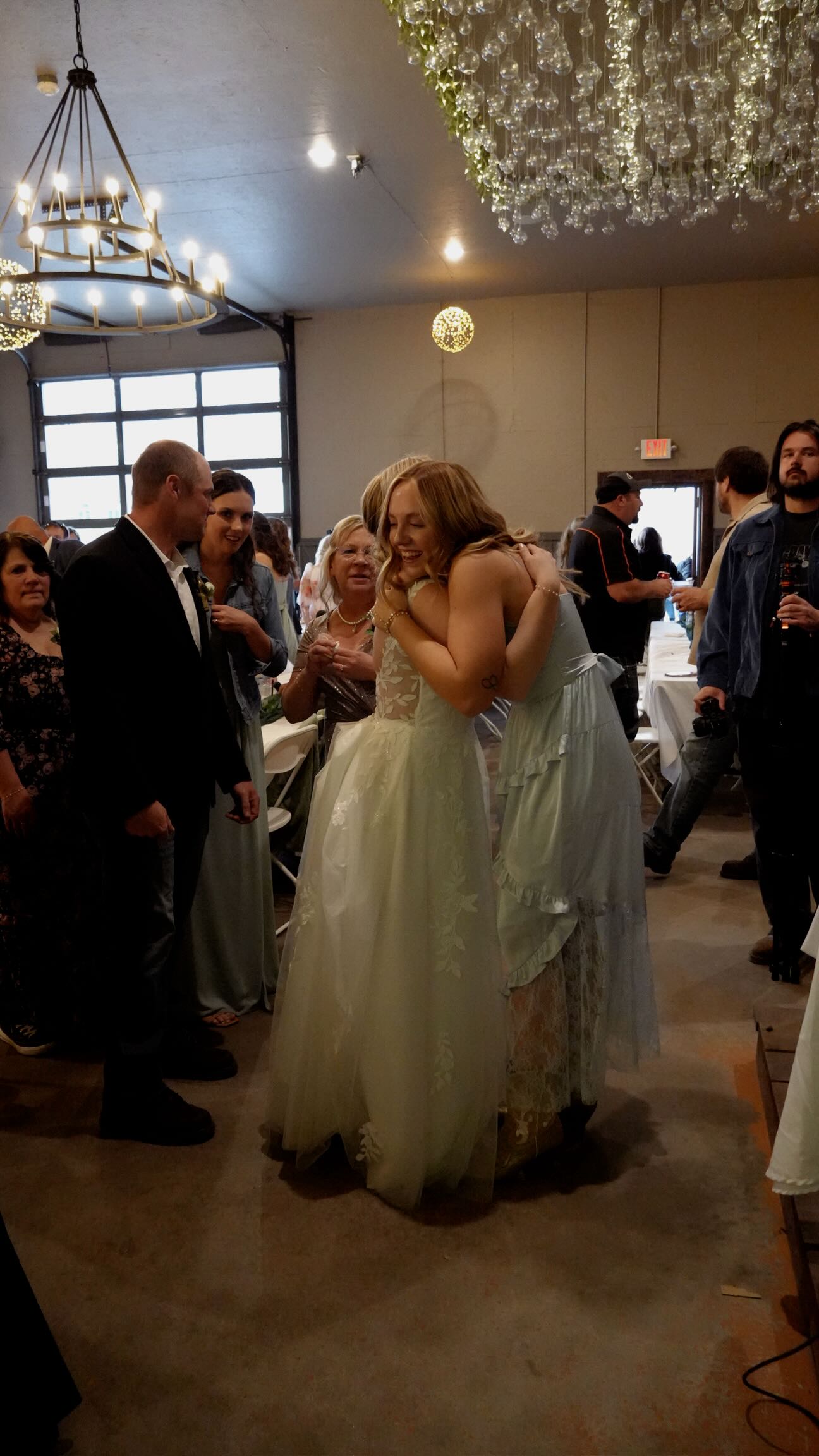 a fan said I was “singing them to forever” and that just about sums it up 🥹💍🫶🏻 ADD “Forever’s In Your Eyes” to your wedding playlists! #haileyjamesmusic #singer #wedding #weddingsong #countrysinger