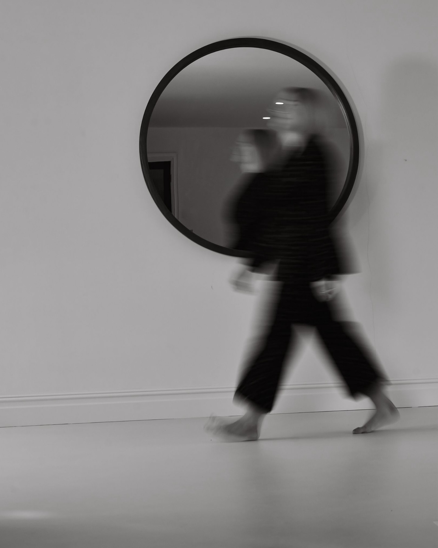 Close your eyes.
See your 16-year-old self, clapping for you.
Look where you’ve taken her…
Ps- Midlife refers to adult life, not necessarily a specific age
♥️🧡🪂✨