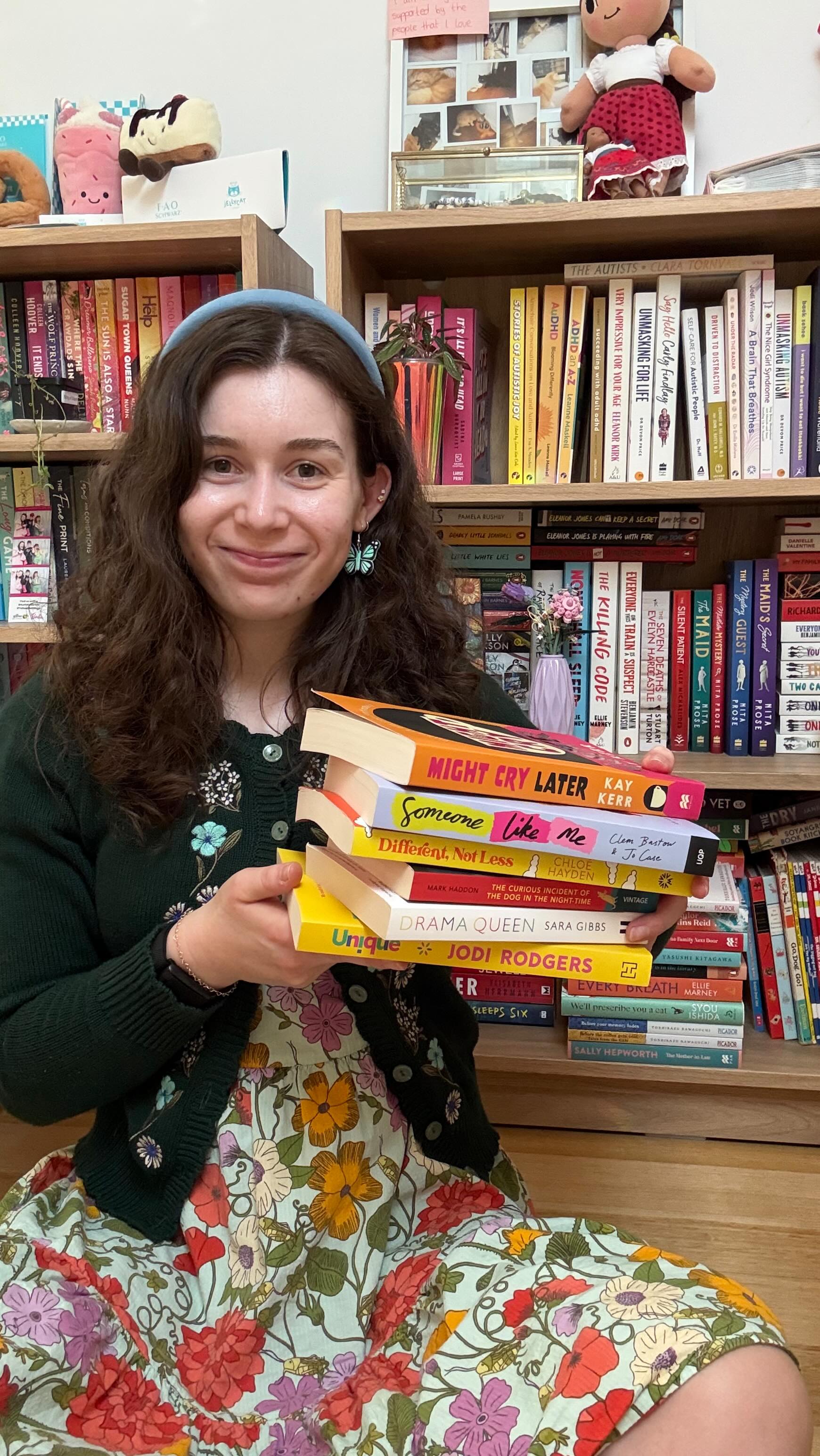 Because accepting autism doesn’t end when April does 💁♀️
Here are 6 book recs if you want to become more accepting of autism:
- “Might Cry Later” by Kay Kerr. Australian fiction, features a newly diagnosed autistic woman in her early 20s.
- “Someone Like Me” edited by Jo Case & Clem Bastow. An anthology by autistic writers sharing their unique experiences through many different writing styles.
- “Different Not Less” by Chloé Hayden. A memoir & self-help guide, great for young autistic people & their loved ones.
- “The Curious Incident of the Dog in the Nighttime” by Mark Haddon. An easy read from the perspective of a teenager with high support needs navigating life changes.
- “Drama Queen” by Sara Gibbs. A memoir of a late diagnosed autistic woman, reflections of her life before diagnosis & new learnings post-diagnosis.
- “Unique” by Jodi Rodger’s (also known as “How to Find a Four-Leaf Clover”). A collection of short stories of interactions with autistic people & how they changed Jodi’s perspective.
What books would you add to this list? 📚