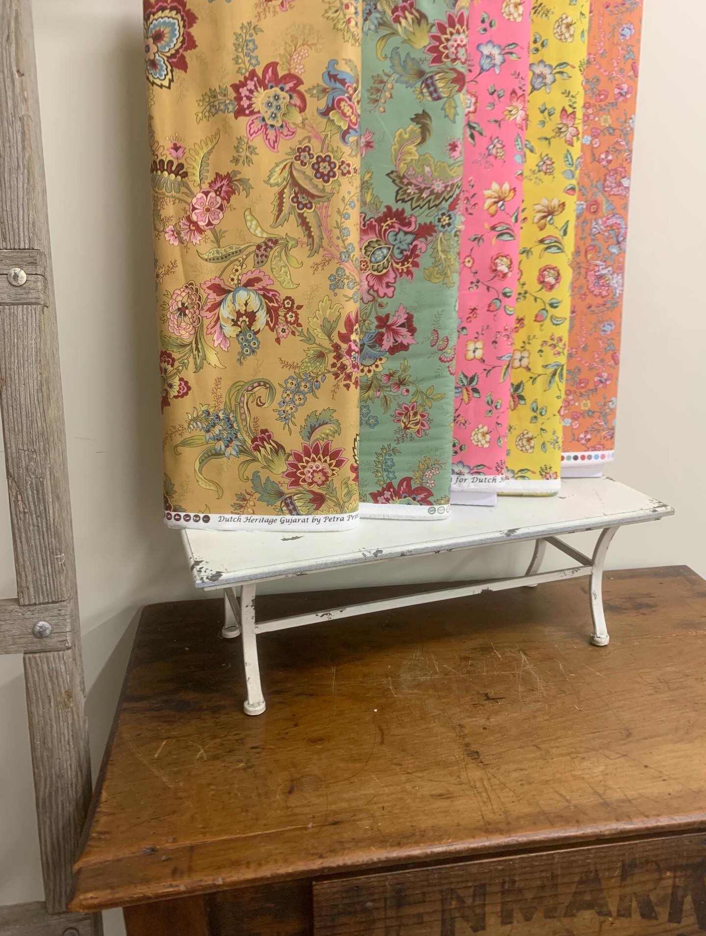 Beautiful new Dutch Heritage Petra Prins
Love love love ❤️
#quiltingfabric #dutchheritagefabrics #petraprins