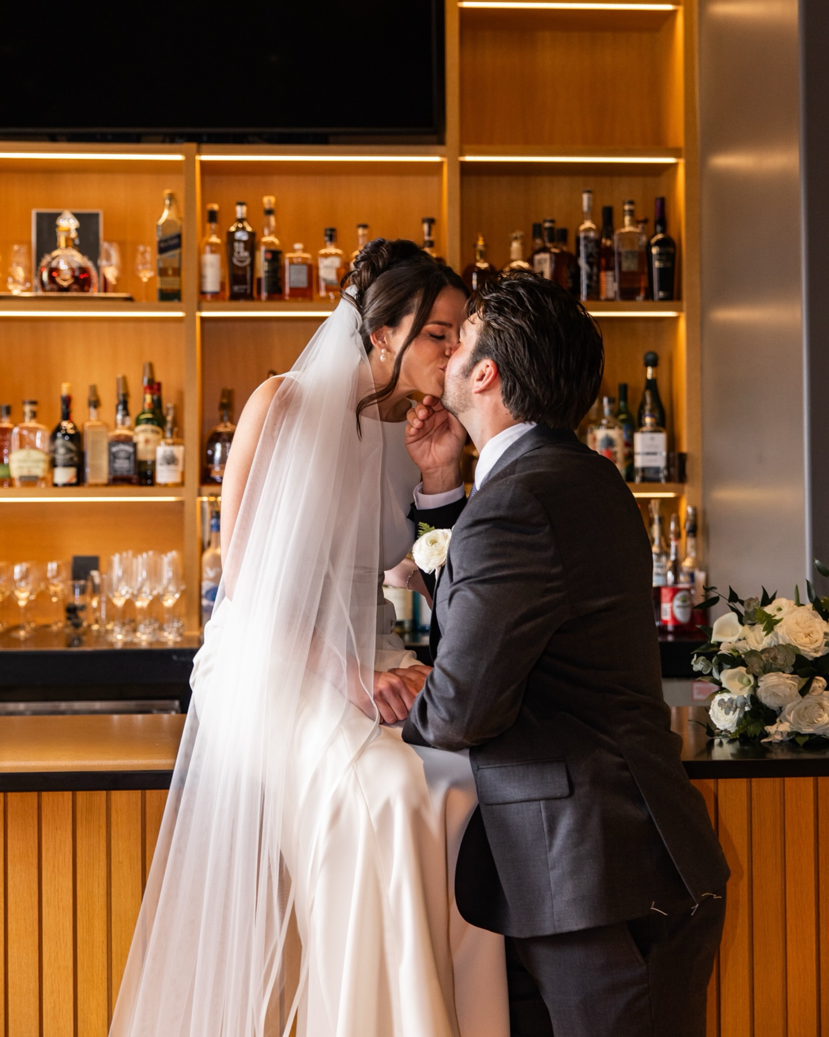 Kelsie and Ben’s sneak peek is live and it is ✨perfection✨
What an absolute dream of a day - I am so grateful I was there to capture the laughs, the smiles and the tears (happy ones!) 🤍
Click the link in my bio to see the full sneak peek from this spring wedding at Jimmy’s Jazz and Blues Club!
A huge thanks to the awesome vendor team who made it happen:
Venue and Catering: @jimmysjazzblues
Planner: @madebymcmanus
Photographer: @capturedcompany
DJ: @peopleskaraoke
Hair & Make Up: @angeltouchbeauty_team
Florist: @flowerkiosk
Trolley: @ludwigslimousine