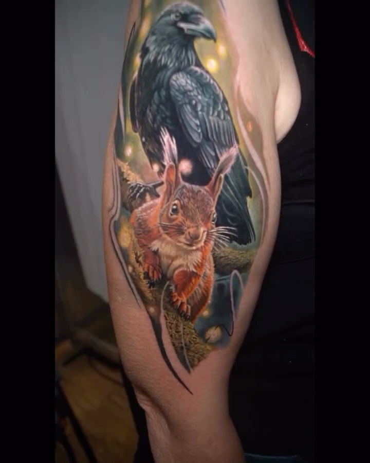 Voilà le résultat de mon week-end à la convention @alps_tattoo_show . J’avais un peu moins de temps que d’habitude vu que je faisais parti du jury mais j’ai réussi à finir juste à temps.
Ce fut un vrai plaisir et un honneur de faire partie de ce jury avec @kassie_tattoo @kronosink_tattoo @cavezza.tattoo
Merci encore à toute l’organisation pour jolie convention qui mérite de grandir.
Un projet? Contactez moi 😉
👇
💻 https://www.loz-tattoo.com/
☎️ : 0602536626
#tattoo #sébastienlozupone #tatouage #tracedencrestudio #inkedmag