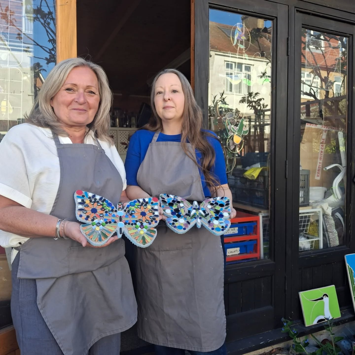 Two beautiful people with their pretty mosaic butterflies fluttering to their garden destinations!
I will never take for granted my peaceful log cabin! A place to escape the noise and spend a few hours focusing on being in the moment laying each tile piece by piece.
Thank you to these two friends celebrating a special birthday making memories, and 🦋 mosaics with me!
.
.
.
#birthdaytreat
#workshopsnearme
#mosaicworkshopleighonsea