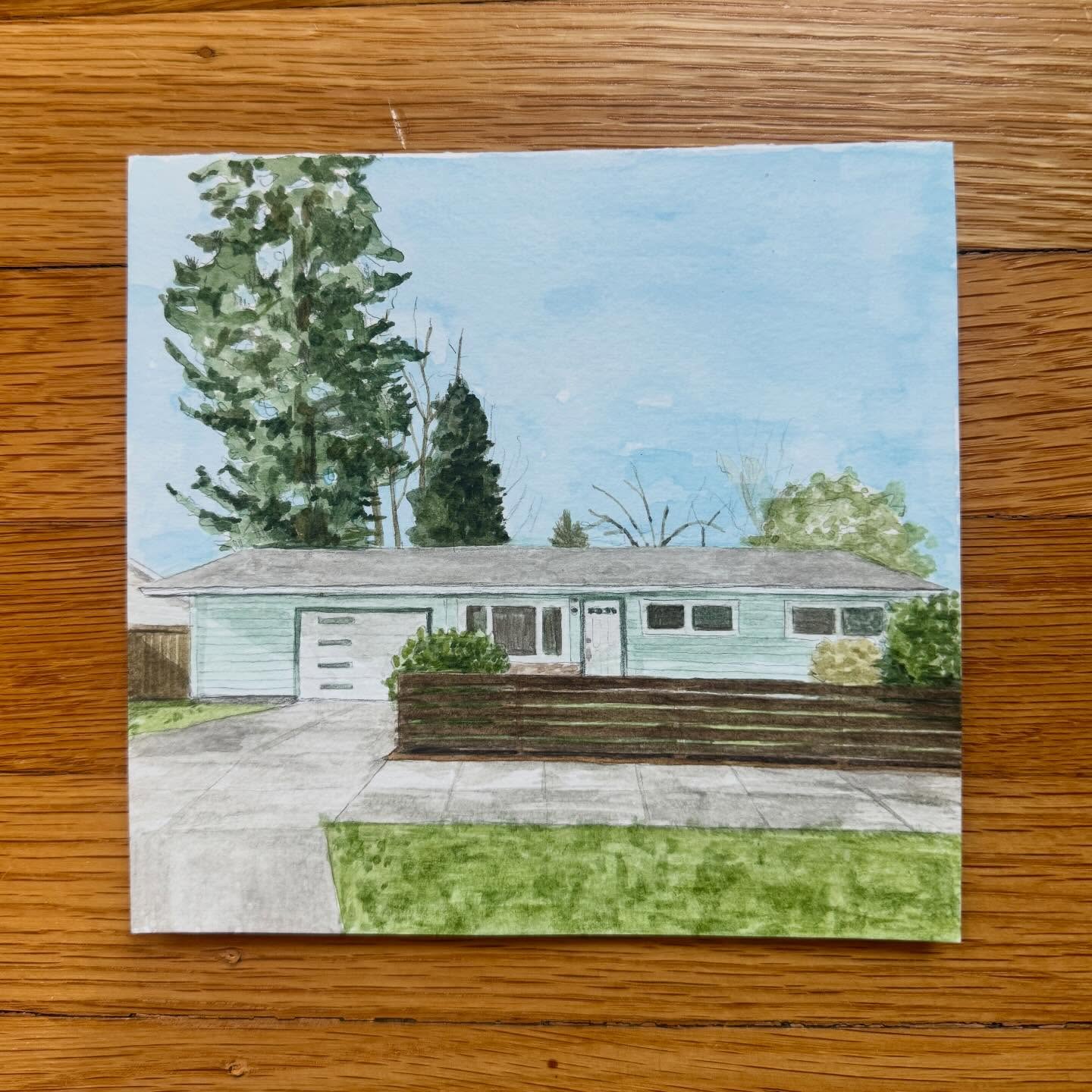 Weeeee!!!!! I had the honor of helping a wonderful person purchase this sweet little ranch up in N Portland a few months ago. It feels appropriate to be posting this special house (admittedly late again) on the day that my very handy (and talented) client texted me a photo of the mostly demoed bathroom.👷♀️🛠️🧰💪
Did we find a 50ft deep cesspool in the backyard during her inspection period? Yes. Did my client somehow also end up adopting chickens as part of the sale? Yes!
✨ ✨ ✨ ✨