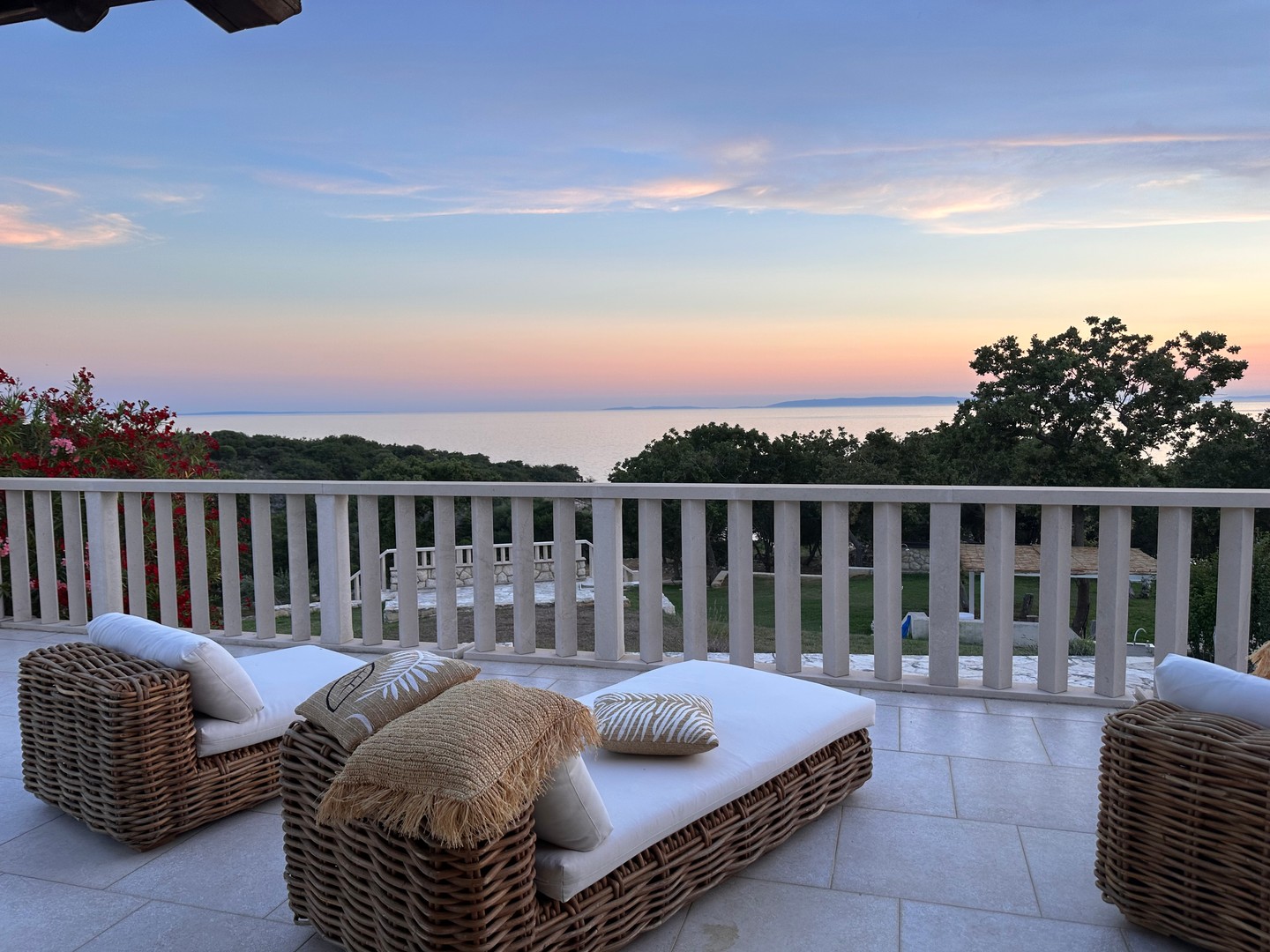 Experience the Essence of the Mediterranean. True luxury is about how you feel. Imagine waking up to the sun on Lake Garda or the salt air of Croatia. Our Villa Collection turns dreams into reality, offering exclusive sanctuaries where privacy meets timeless elegance.
#LuxuryTravel #MediterraneanVillas #LakeGarda #Croatia #Tuscany #Mallorca #LuxuryEscapes #Summer2026 #PrivateVilla
Visit: www.yourescape.org Email: contact@yourescape.org
