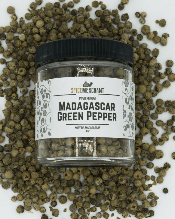 Madagascar Green Peppercorns are freeze-dried right after harvest to lock in that fresh, vibrant pepper flavor. Sourced from a Grade A farm in Northern Madagascar, these beauties are perfect for classic French steak sauce — but don’t stop there. Add them to curries, creamy sauces, or anywhere you want that bright, natural pepper kick to shine.