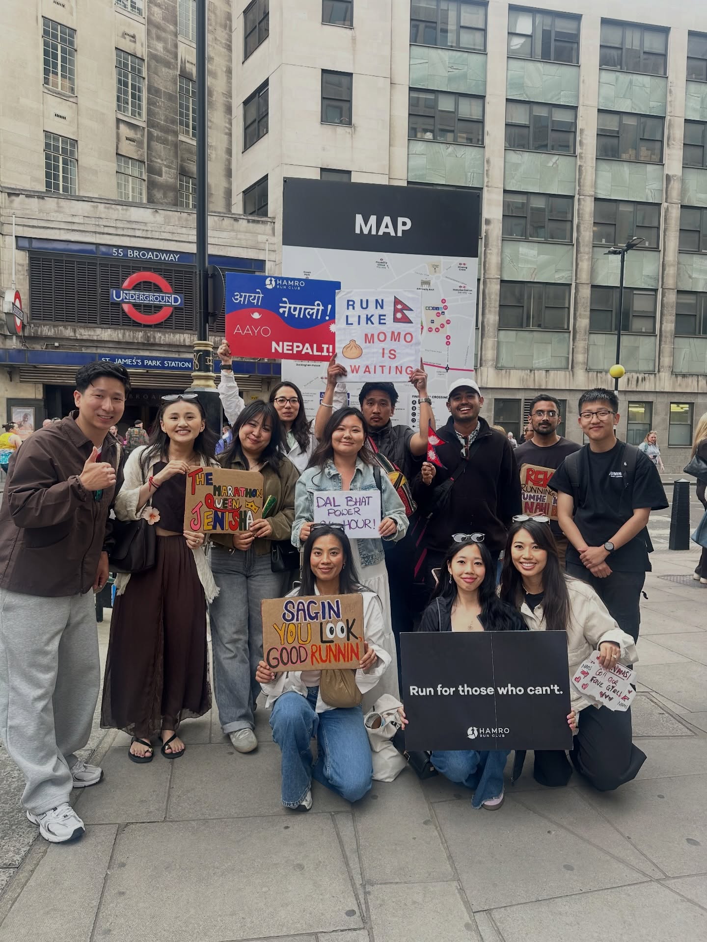 Hamro Run Club at the London Marathon 2026 ๐โโ๏ธ๐โโ๏ธ
Big shoutout to everyone who ran 26.2 miles ๐
And the cheer squadโฆ you guys were unreal ๐ฃ honestly got people through those tough miles!
So many different reasons, so many stories. Proper inspiring day all round ๐ซ