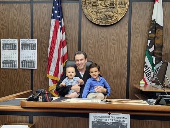 Throwback to my greatest achievements… visiting Daddy at work. ❤️⚖️