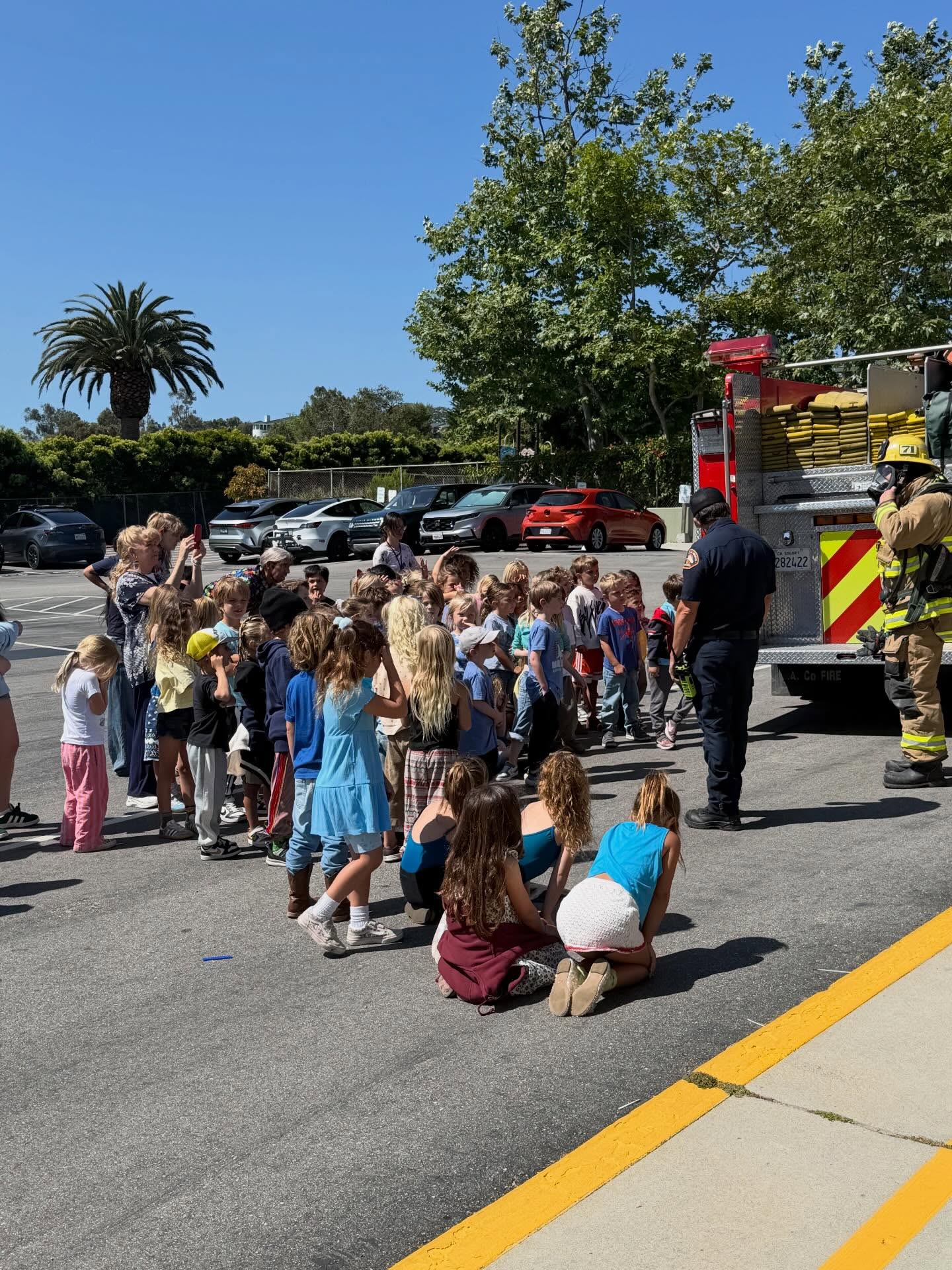 A special Friday visit from our local firefighters 🚒
Students had the chance to explore the fire truck, ask questions, and learn more about the people who protect and serve our community every day. We’re so grateful for their time and care.
#MalibuElementary #Firefighters #Community #PTA #Malibu Inspiration CommunityHelpers