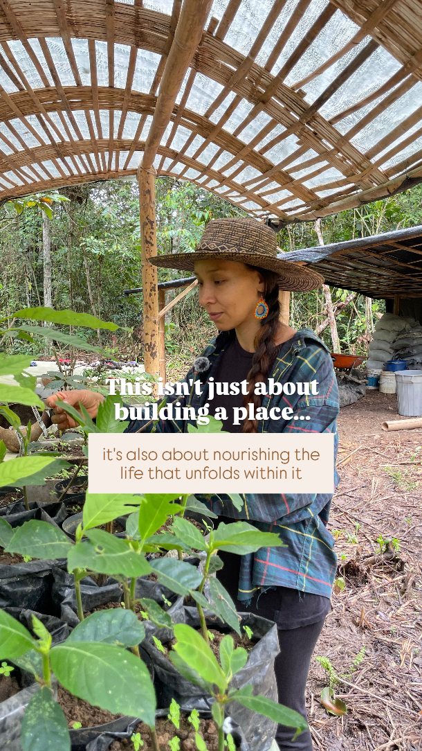 Building this plant nursery marks a shift! During the first years at Ekawa, we focused on creating spaces to live in… homes, structures, places to hold life.
But after 7 years, space opened for a new thread. Because it’s not only about where we live, but how we nourish ourselves. Where what we consume comes from. Our relationship with the land.
So today we step into a new cycle, a second septennium, where the focus deepens: the garden, cultivating from seed.
This is a step toward something greater:
food sovereignty. Beginning to depend less on the outside… and returning to trust in what we can grow.
Because it’s not only about building a place… but sustaining the life that unfolds within it.
____
Aquí no estábamos solo construyendo un semillero, estábamos marcando un cambio.
Durante los primeros años en Ekawa,
nos enfocamos en crear espacios para habitar....casas, estructuras, lugares donde sostener la vida.
Pero después de 7 años…
algo empezó a hacernos ruido.
Porque no se trata solo de dónde vivimos, sino de cómo nos alimentamos. De dónde viene lo que consumimos. De nuestra relación con la tierra.
Por eso hoy entramos en un nuevo ciclo. Un segundo septenio
donde el enfoque se profundiza:
la huerta,
la siembra,
el cultivo desde la semilla.
Esto es un paso hacia algo más grande:
soberanía alimentaria.
Empezar a depender menos de lo externo…y volver a confiar en lo que podemos cultivar.
Porque no se trata solo de construir un lugar… sino de sostener la vida que ocurre en él.