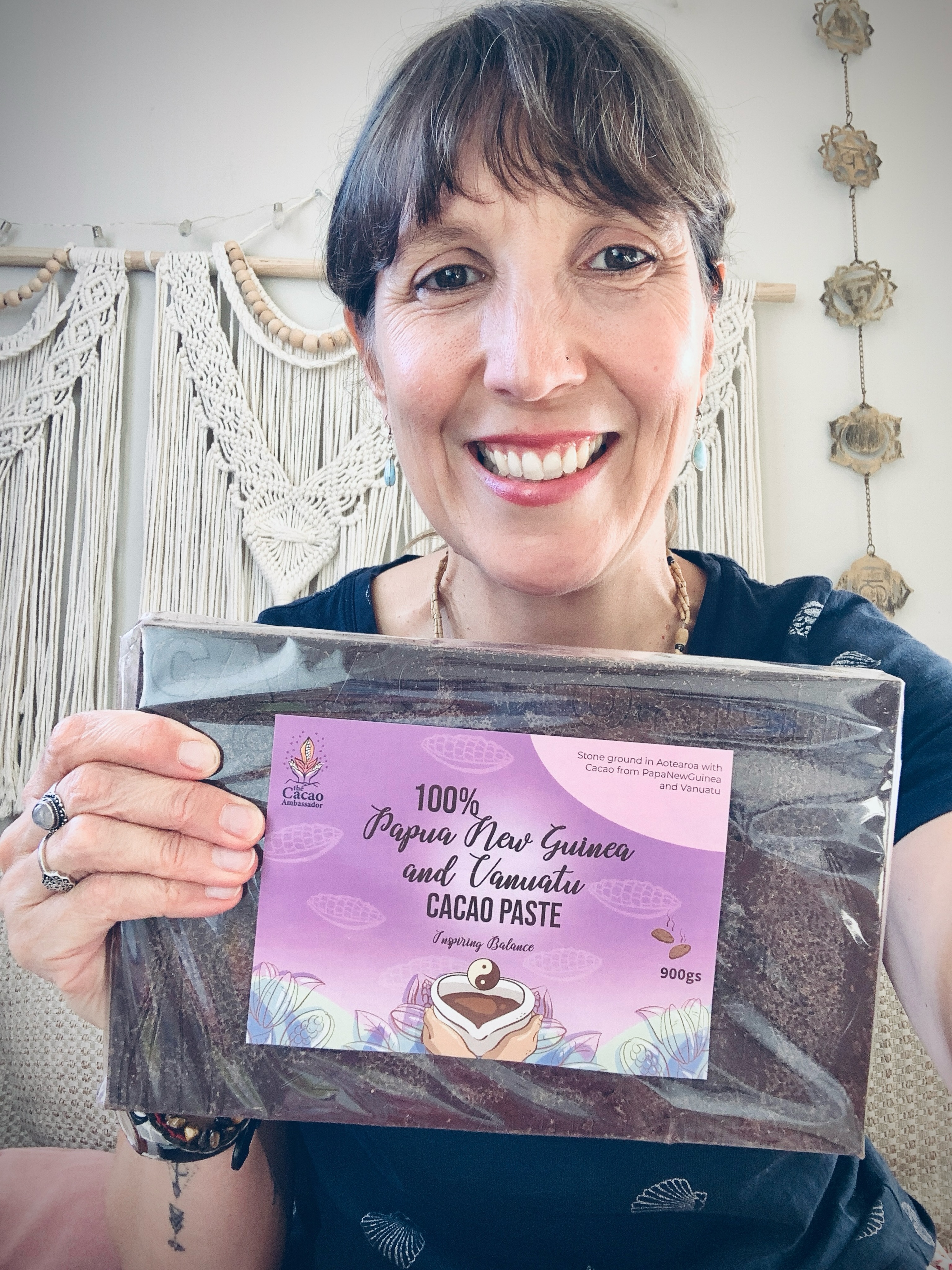 Arrived just on time for tonight’s Calm Collective!
@thecacaoembassynz @thecacaoambassador
Thanks for your swift delivery!!
#cacaoceremony #ceremonialcacao #calmcollective #womencircle #aucklandnz