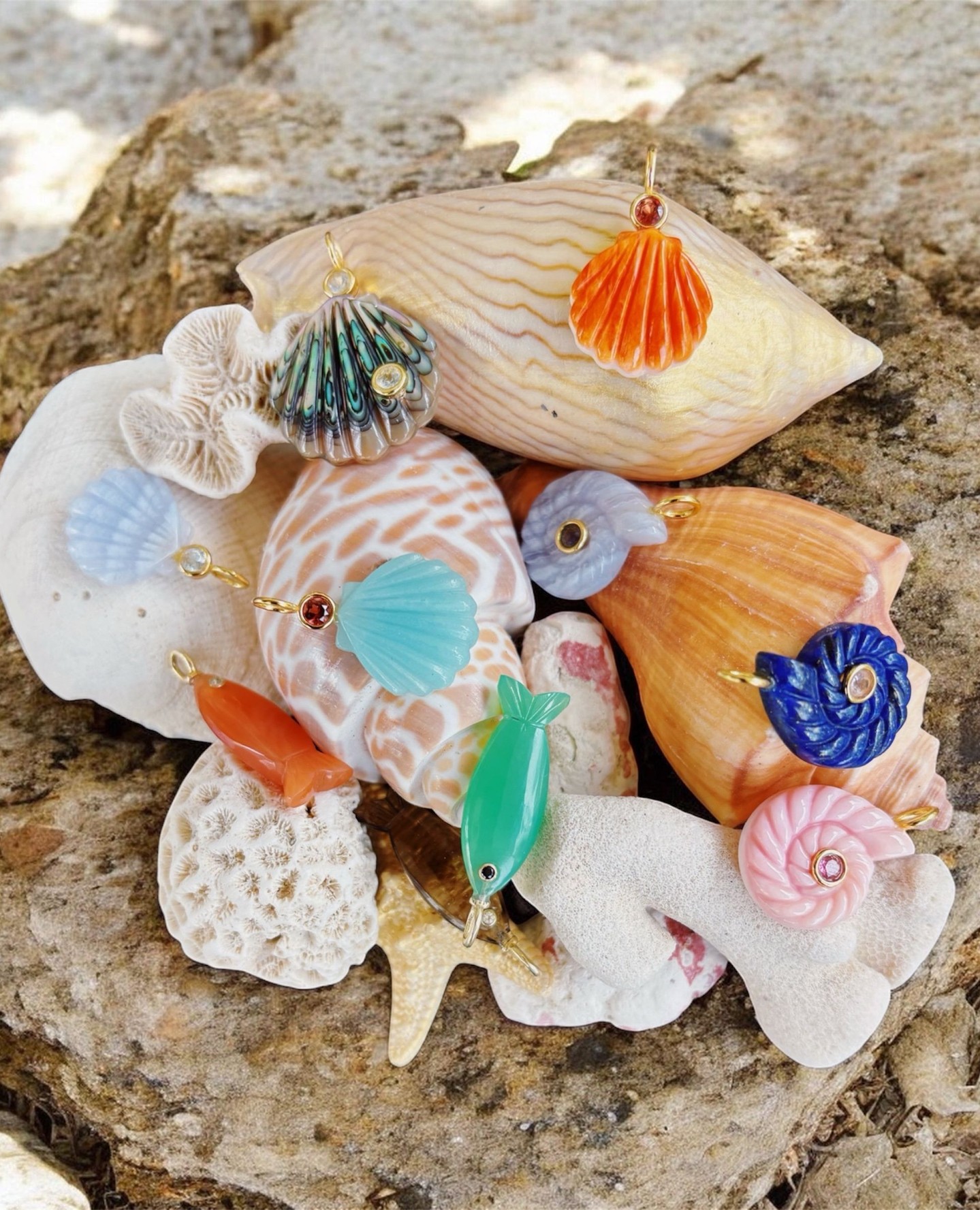 We kept thinking about the kind of pieces you reach for without hesitation: on the boat, at the beach, or at the sandbar with friends before heading to dinner on the water. The Shoreline Collection was designed for summers on the coast. 🐚
We’ve reimagined sculptural coastal forms the Forever Finer way. Set in gold-plated sterling silver, and meant to be paired with our assortment of colorful cords or a chain of your own.
Everything in this drop is under $250. Which one are you snagging? 🌊 Available exclusively on Instagram, just DM us to claim your charm and cord combo!
#eastcoastsummer #foreverfiner #charms