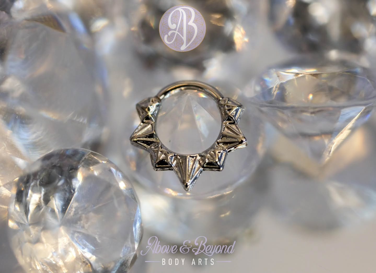 This new Titanium design from @tetherjewelry has been a hit in our clicker display! The "Clash" is a beauty for septums and daiths!
Next time you stop by the studio, can you spot which of our staff is already wearing one of these? 🤔
📷: @50percentsnakes
#safepiercing #tetherjewelry #septum #daithpiercing #santabarbara