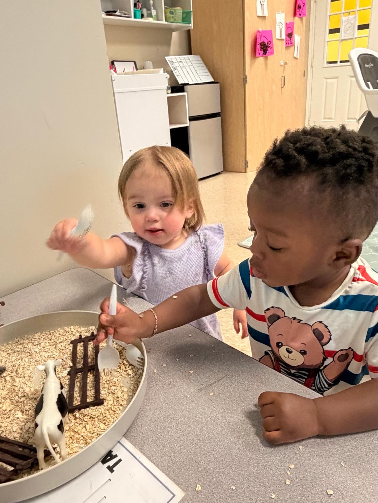 HoneyBees crushed Farm Week
Sensory play, farm‑themed painting, and the cutest reading moments they did it ALL. Our tiny farmers showed up with curiosity and big smiles
#FarmWeekFun #WonderBees #FarmSensoryPlay #KidsCrafts #PreschoolTikTok #FarmAnimals #EarlyLearningMagic #HoustonMoms #CypressMoms #ChildcareCenter