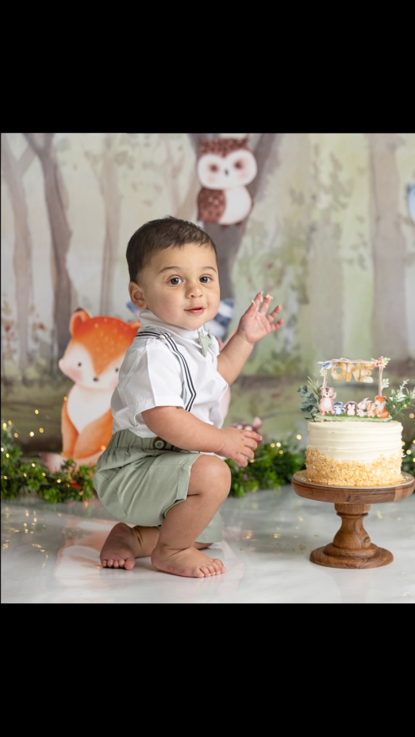We’re so excited for the upcoming spring-themed and summer cake smash sessions!
Sharing a favourite from previous years that we never got a chance to post… and honestly, it deserves it’s moment.
What I love most about first birthday shoots is that they are about celebrating a whole year: your baby’s growth, your journey, and all those little moments. I take care of every detail, just send me your idea or theme for this session, so you can simply show up and enjoy it.
If you’ve been thinking about booking, spring and summer spots tend to fill up quickly, and I’d love to make sure you have a date that works best for you.
Picstoria Photography
Calgary, AB
#calgarybabyphotographer #calgarycakesmashphotographer #calgarycakesmashphotography #yyccakesmashphotographer #calgaryfamilyphotographer