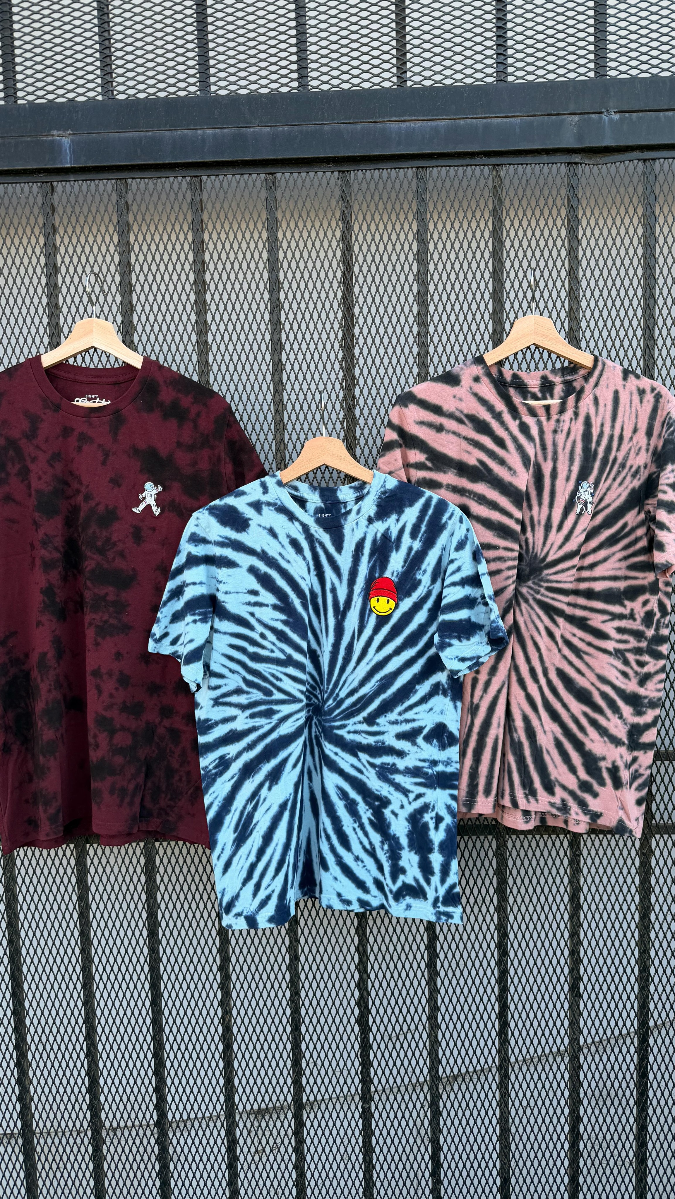Watch too long and you might get hypnotized 😵🌈🌀
You WILL add some tie-dye tees to your cart 😵💫
#eightyeightbrand #losangeles #tiedye #summer #explorepage
