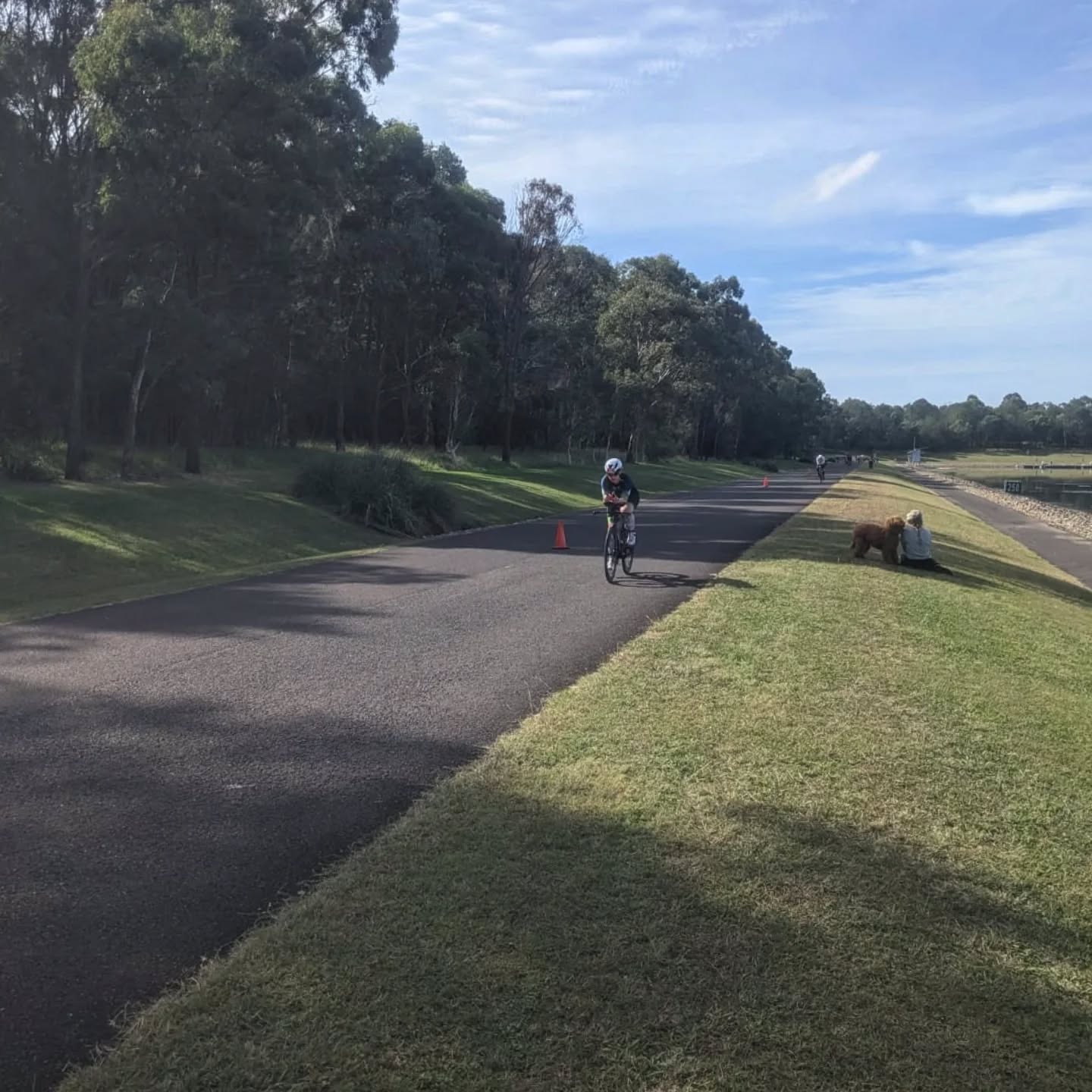 Overnight, we had 🐸's representation 'down under' with @emmasewart taking on a 70.3 in Western Sydney... 💪🏼💪🏼🎉🇦🇺🐨🦘
Seems there was an incentive to go fast 🚤...
Swipe for info! 🐍🫣