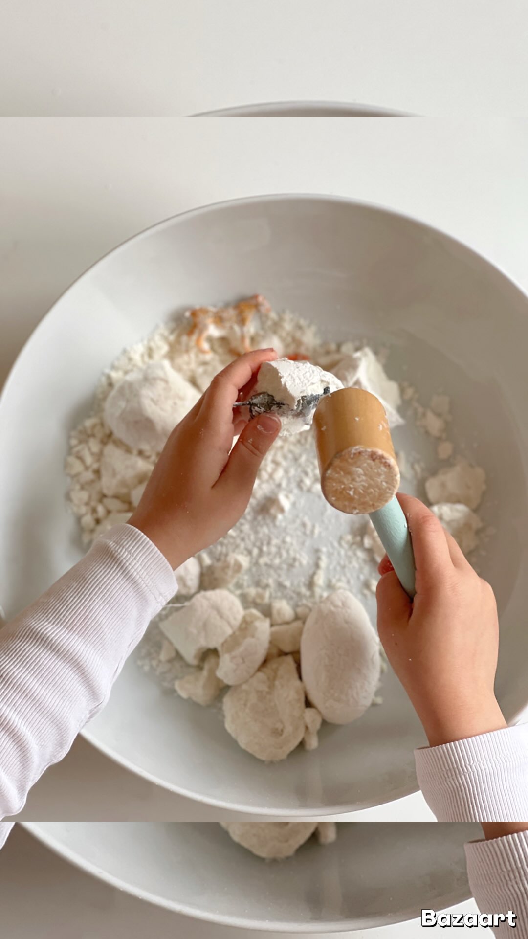 2 ingredient dinosaur surprise eggs 🦕 made with just 2 kitchen staple ingredients, this sensory recipe kept my little one busy for over 30 minutes and was super easy to make 👏 comment RECIPE and I’ll send the step by step instructions for this incredible play recipe to you, as well as lots more!
#sensoryplay #sensoryplayforkids #toddlerfun #toddleractivities
