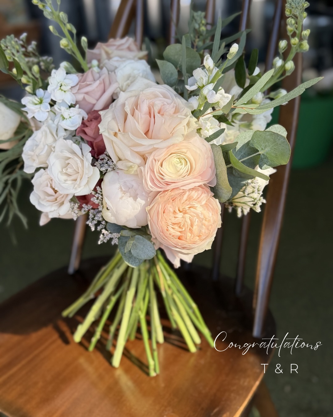 Some weddings whisper rather than shout… and this one was all about intention, closeness, and feeling every detail ✨
Tracey’s bouquet was designed to have form and movement - a handtied that wasn’t rigid or overworked, but soft and open. Muted dusky pinks and creams created a gentle palette, while the scent of stocks and the unmistakable fragrance of White O’Hara roses made it something to truly experience, not just hold. Delicate limonium added that final layer of texture and lightness.
T & R chose to celebrate with an intimate gathering of their closest people, so every detail mattered. We created refined boutonnières and corsages for each guest - small touches that made everyone feel part of the story.
And then, the table…
15 feet of flowing garland dressing the Oak Room at @thefalconhotel , carrying that same natural, garden-inspired feel from ceremony to dinner. Understated, but completely unforgettable.
Wishing you both the happiest marriage 🤍
—
wedding florist Uppingham, The Falcon Hotel wedding flowers, Rutland wedding florist, intimate wedding flowers UK, handtied bridal bouquet UK, garden style wedding flowers, dusky pink wedding palette, wedding garland table decor, Oak Room Falcon Hotel Uppingham, luxury wedding flowers Rutland