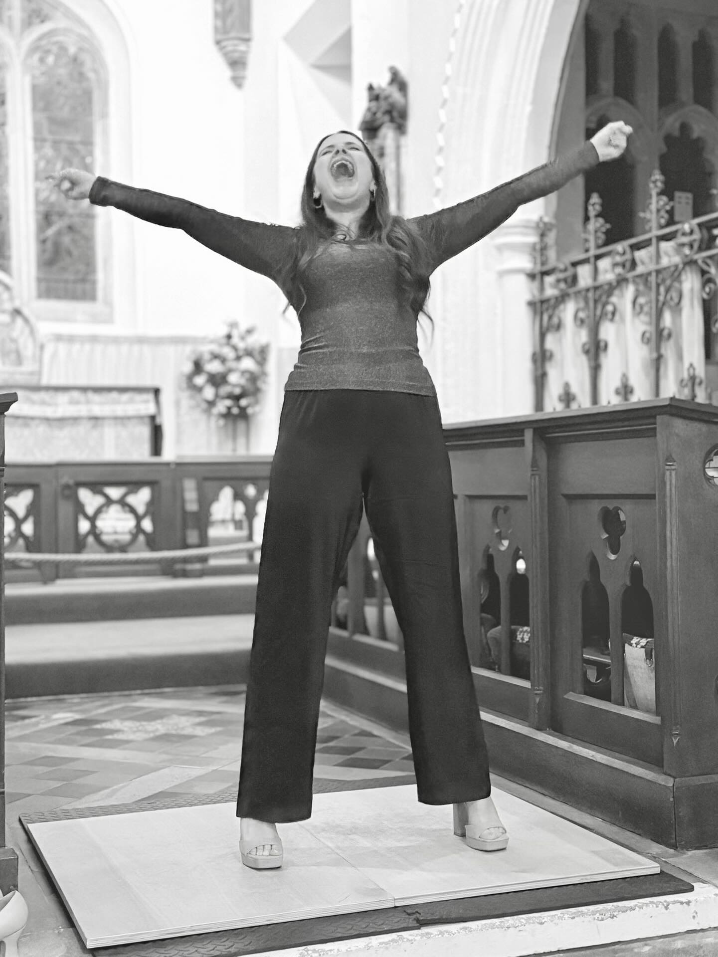 I am astounded at the turnout last night. To look out and see a full church of supportive faces meant the world. Thank you so much to everyone that came or has sent a donation. Thrilled to say that as a result we have SMASHED through my original fundraising target by more than double. We are now at £2030!! I’m sending off the money on the 8th May, so people have a week to send any final donations. Message me and we’ll sort it. Can we get to £2500?! Being slightly upstaged by my La Duca taps in these photos, but more importantly they’re showcasing my home-made tap board. Underneath are some hinges that fit flush to the wood, enabling me to fold it in half to dance on in smaller spaces, and for easier transport, without impacting the stability or the sound. This was my Dad’s idea and I haven’t found it anywhere else - should we start taking orders?! #berkshirecancercentre #ocduk #singer #tapdancing