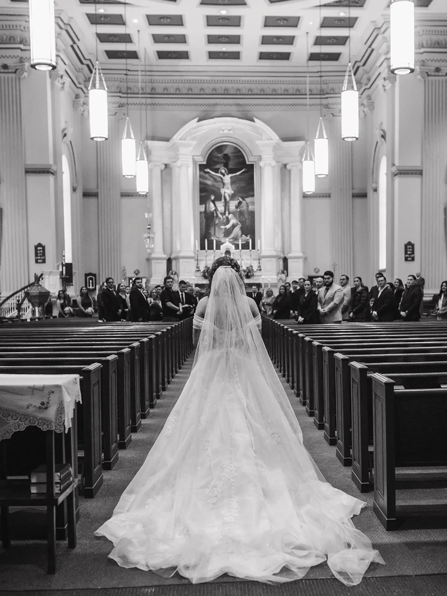 ✨ Down YOUR aisle to forever. We'll collaborate, we'll make things happen. 💞
Everyone is looking at you but we assure you, we're watching, and we're happy as heck. We're proud. We're excited. We're looking towards your future but living for the now. Because, as your wedding coordinator, the present is where we want you to be, too.
Ceremony | @sjsjcatholic_frederick
Reception & Caterer | @unionmillspublichouse
Photographer | @carolineandcostudio
Coordination & Planning Assistance | Sleeping Bee Designs
DJ | @thedapperdjs
Beauty | @jkwbeauty
Ice Cream | @rockypointcreamery
Flowers | @sbblooms
#frederickweddings #weddingcoordinator #frederickmd
