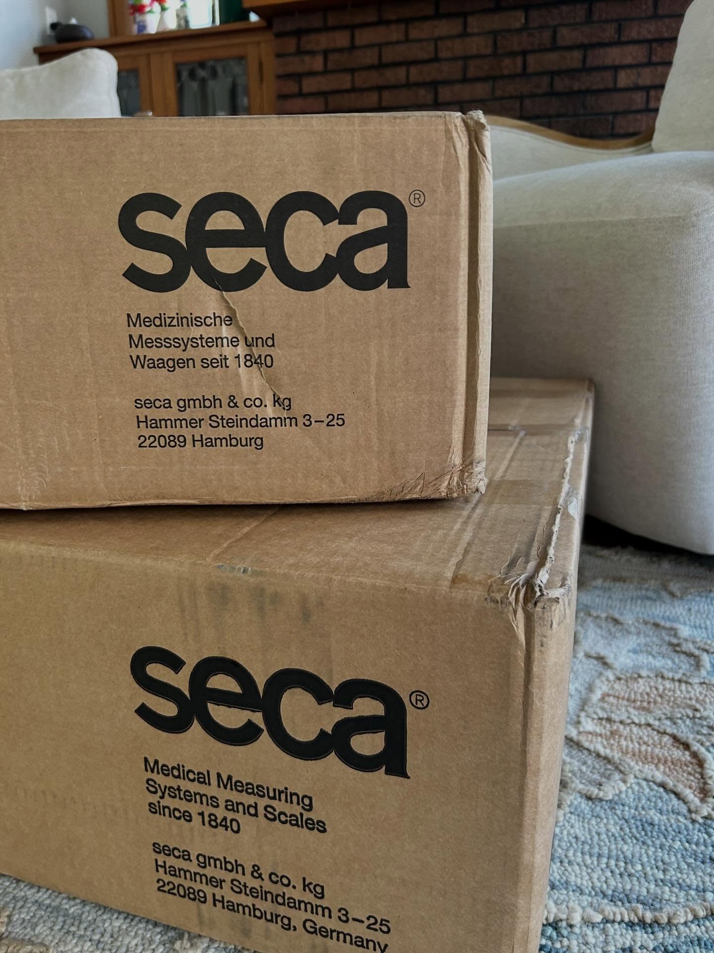 “The wait is almost over! Eat Well Elle is expanding our strategies to level up your health journey. Drop a 🙋♀️ if you’re ready to see what’s inside these boxes!
#GameChanger #NewChapter #Announcement #ServiceLaunch #glp1 nutrition dietitian eatwellelle SECA BodyScan dieting secaBodyCompositionAnalyzer HealthTech MetabolicHealth fatlossnotweightloss DataDrivenHealth rochesterny rochesterdietitian