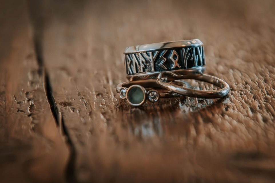 Rings are little works of art all to themselves—and they deserve full focus as part of your wedding photographs. The quiet details, the textures, the symbolism… these small pieces carry some of the biggest meaning from your day.
Taking a moment to capture them intentionally turns them into something more than accessories—they become part of your story.
#WeddingDetails #RingShot #WeddingPhotography #LoveInTheDetails #EngagementRing