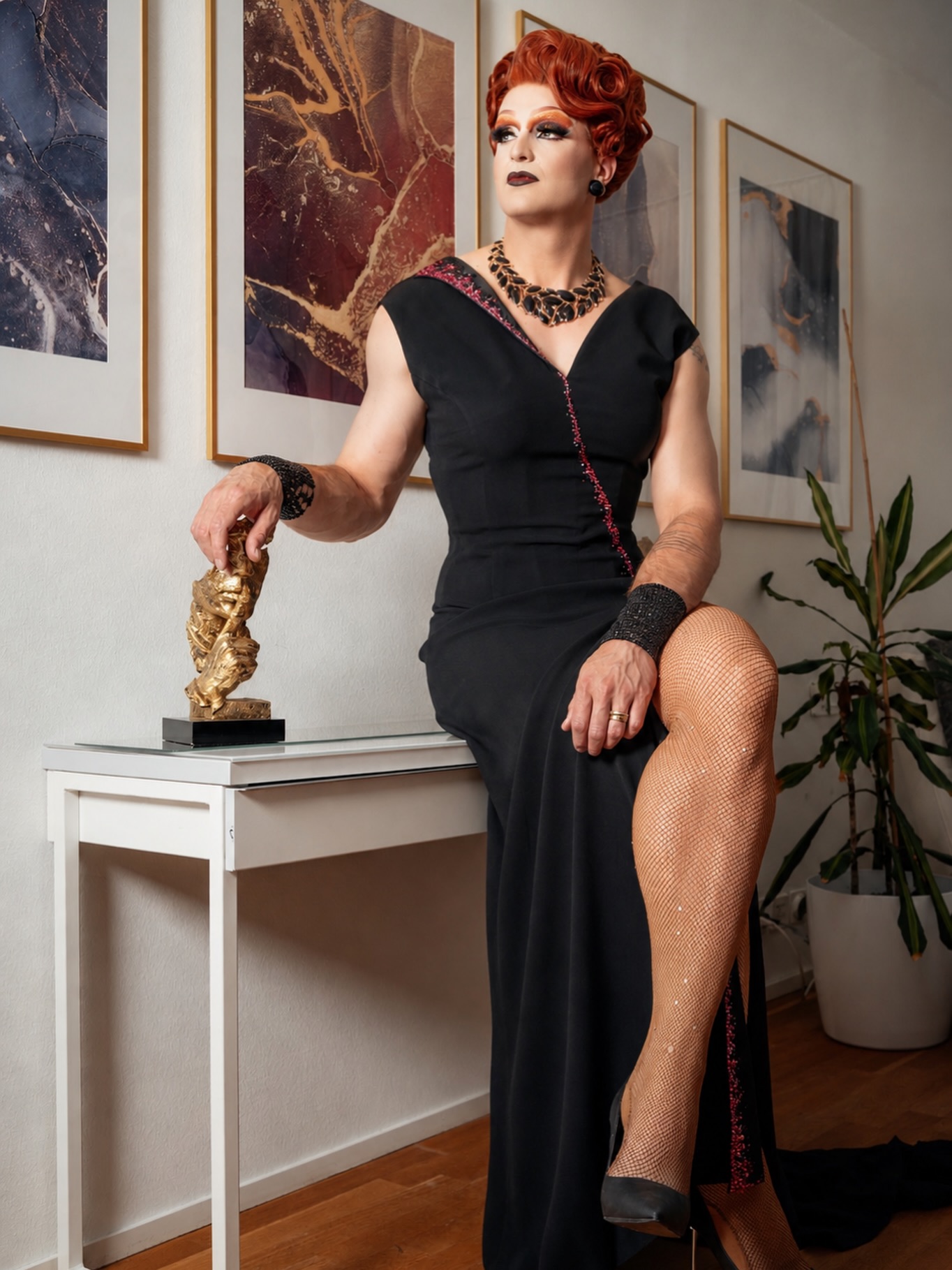 There is something timeless about a garment that was created for a moment as grand as Eurovision and yet finds its strength in silence.
This custom piece by Raphel Blechschmid (@raphaelblechschmidtofficial) carries not only craftsmanship, but intention. A reminder that true elegance is never about excess, but about presence.
Worn once for the stage, now simply existing and still speaking.
#EleganceAlways
#DragExcellence
#CraftedNotBought
#TimelessDrag
#luxurylifestyle
Pic by @steve_w_grams