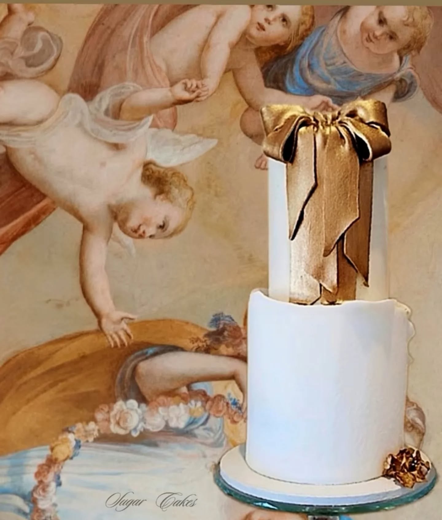 "Essence" Rose Gold handcrafted bow. 🤍
@barco_bake for beautiful lustre dusts.
@saweddings #bridalinspirations #weddinginspiration #luxurydesign #love