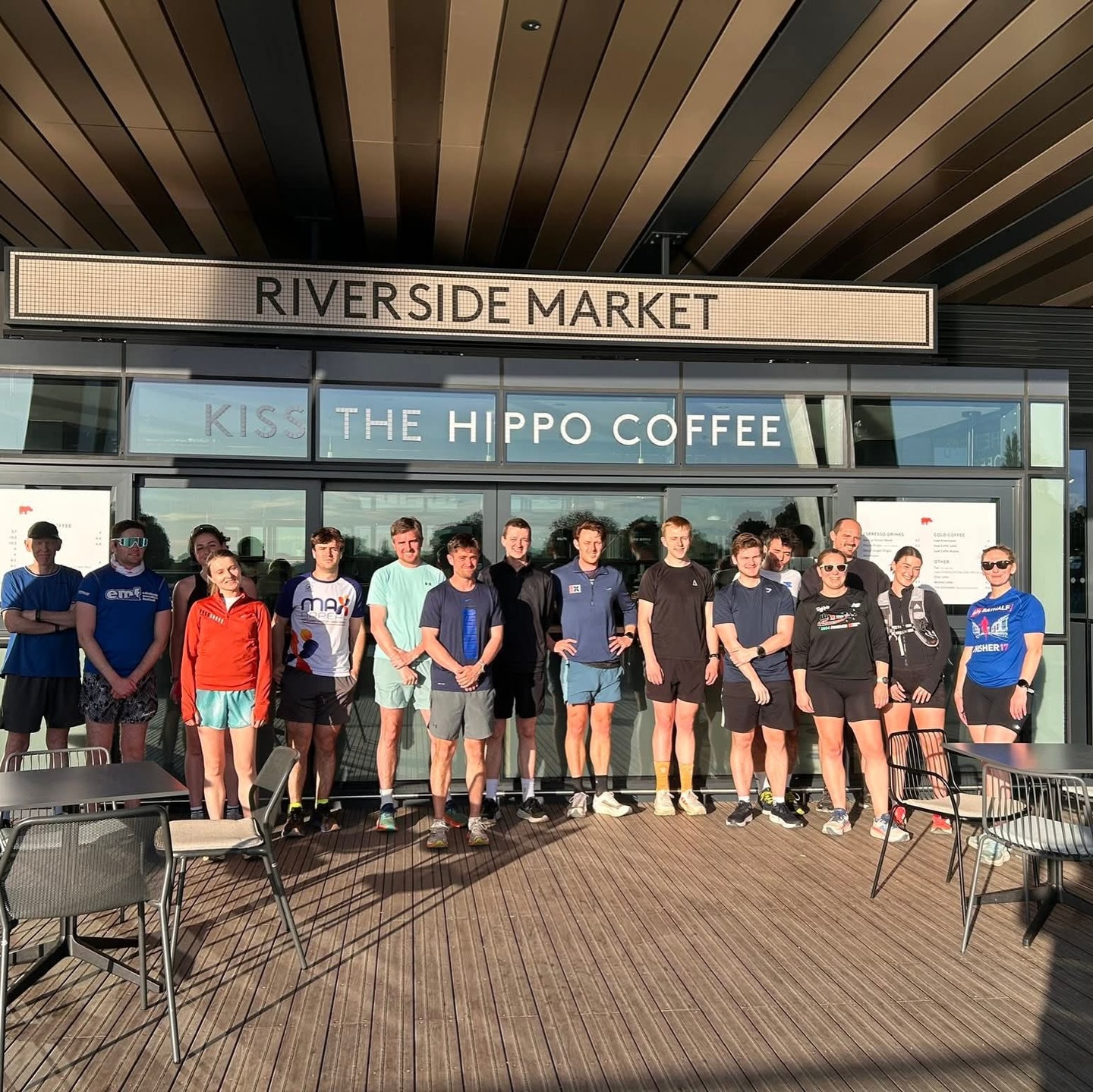 We love club runs in the sun โ๏ธ Well done to all who turned up to our intervals sessions on Tuesday and thank you to our wonderful hosts Jack and Dylan. Join us this evening at Kiss the Hippo, Fulham Pier for our social club run at 18.45 ๐ช๐ป
.
#runningclub #socialrunning #runnersofinstagram