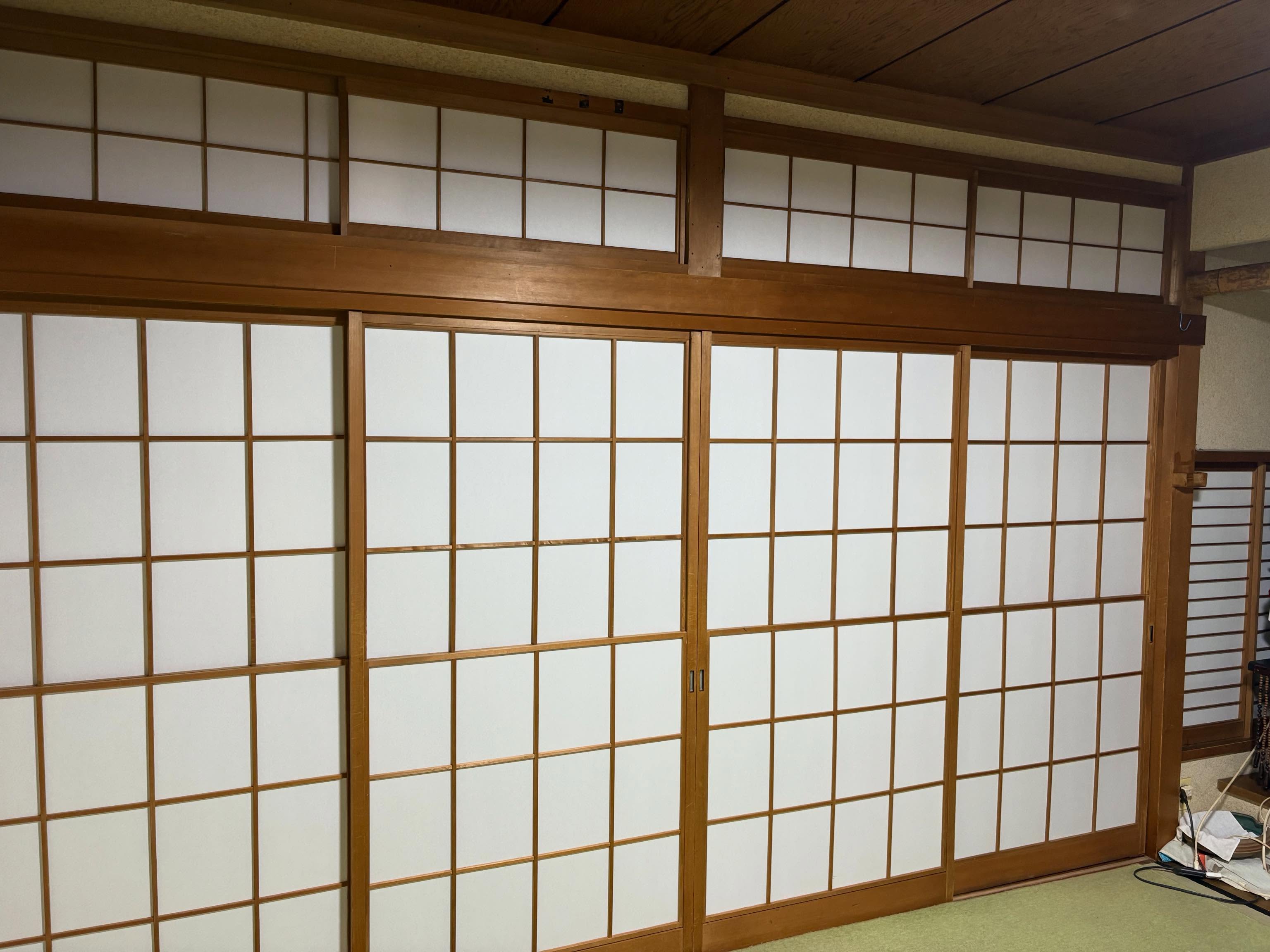 先日、畳張替えでお世話になった天白区のお客様へ障子張替えをお届けしました🚛
障子を張替える事で部屋全体が明るくなって✨お客様もご満足なご様子でした👌
#和室リフォーム
#障子張替え
#雪見障子
#天白区
#天白区障子
〜畳〜襖〜障子〜網戸〜張替え
名東区 天白区 千種区 昭和区
瑞穂区 守山区 日進市 長久手市
尾張旭市 瀬戸市
名古屋市名東区高間町269
丸孝畳店 マルタカタタミテン
☎️052-701-6960