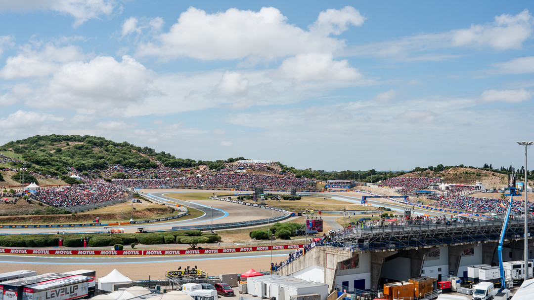The hardest part of many race weekends is not Turn 1. It’s getting to Turn 1.
Rideshare surge pricing, rideshare wait times, road closures, and “we’re dropping you here” detours can eat an entire session. We place hotels with circuit access in mind and build transport timing around real entry corridors, not optimistic maps.
#GrandPrixGetaways #PrivateTransfers #CircuitAccess #F1Travel #LuxuryTravel #RaceWeekend #TravelSmart #ConciergeService #MotorsportLifestyle #Trackside