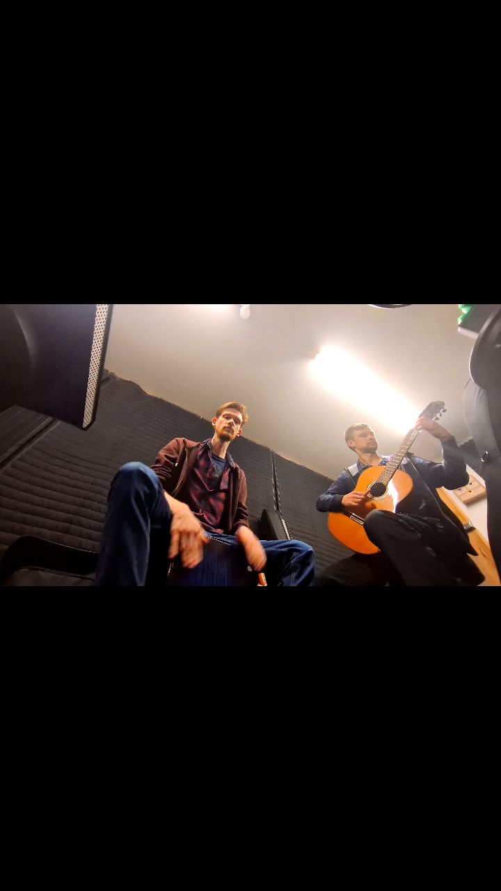 Jamming with my buddy @dangoldstoneguitar Cajon and the acoustic guitar.