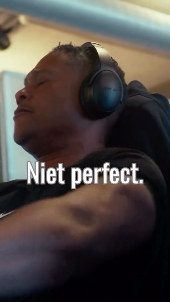 Nog 8 weken tot de zomer. Je hoeft niet perfect te zijn, maar wel beter dan gisteren. Start vandaag voor €49,90 DM “START” #lifeandkicking #gymijburg #sportschoolijburg #hyrox #personaltrainingijburg