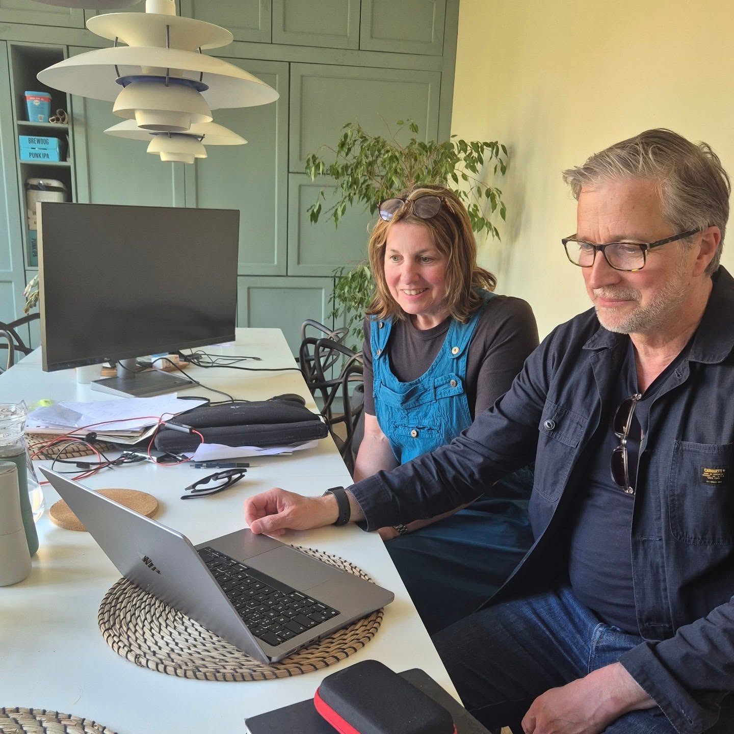 A very productive meeting with @mcconkels to work on our latest #parkinsons film project sponsored by @bostonsci_emea
My worsening symptoms have made it challenging at times but it's something im proud of being involved with.
The films will hopefully raise awareness of parkinsons and some of the epic humans who have been central to my own journey
Thank you @paolo_rebora for your kindness