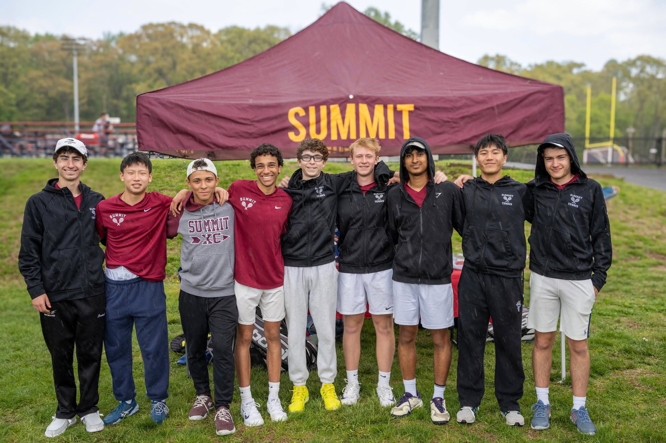 2026 SHS Boys Varsity Tennis Team are Union County Champions! For the first time since 2021 the 🏆 is back in Summit! 👏👏 Team is undefeated with a record of 12:0, which is the best Summit has seen in the past 16 years!
All are invited on Tuesday, May 5th, to watch the boys take on Oratory Prep at Soldiers Memorial Field Tennis Courts @ 4pm, as well as celebrate the 7 seniors graduating this year 🎉🎓🎾
#GoSummit #NJ #Tennis #BoysTennis #Varsity #HighSchoolTennis