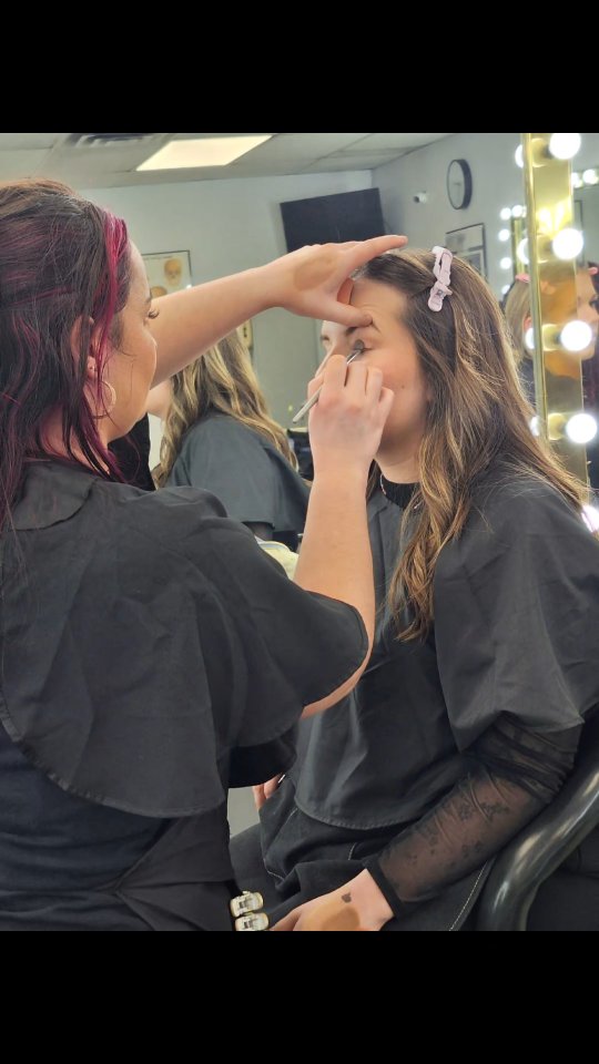 💇♀️✨ At Art & Technique, our world revolves around one thing — the BEAUTY INDUSTRY. Nothing else. 💄✂️
All of our time, focus, and energy is dedicated to helping you succeed in this field. 🌟 When you step into our facility, you’ll know that our only mission is your growth in beauty — no distractions, no compromises.
🚀 If you’re ready to start your journey in the beauty industry, click the link in our bio today and make it happen!
Register for July 6th, 2026.👈
Beat the September rush!!
@downtownoshawa @oshawatourism #ArtAndTechnique #BeautySchool #CosmetologyLife #FutureInBeauty #enrollnow