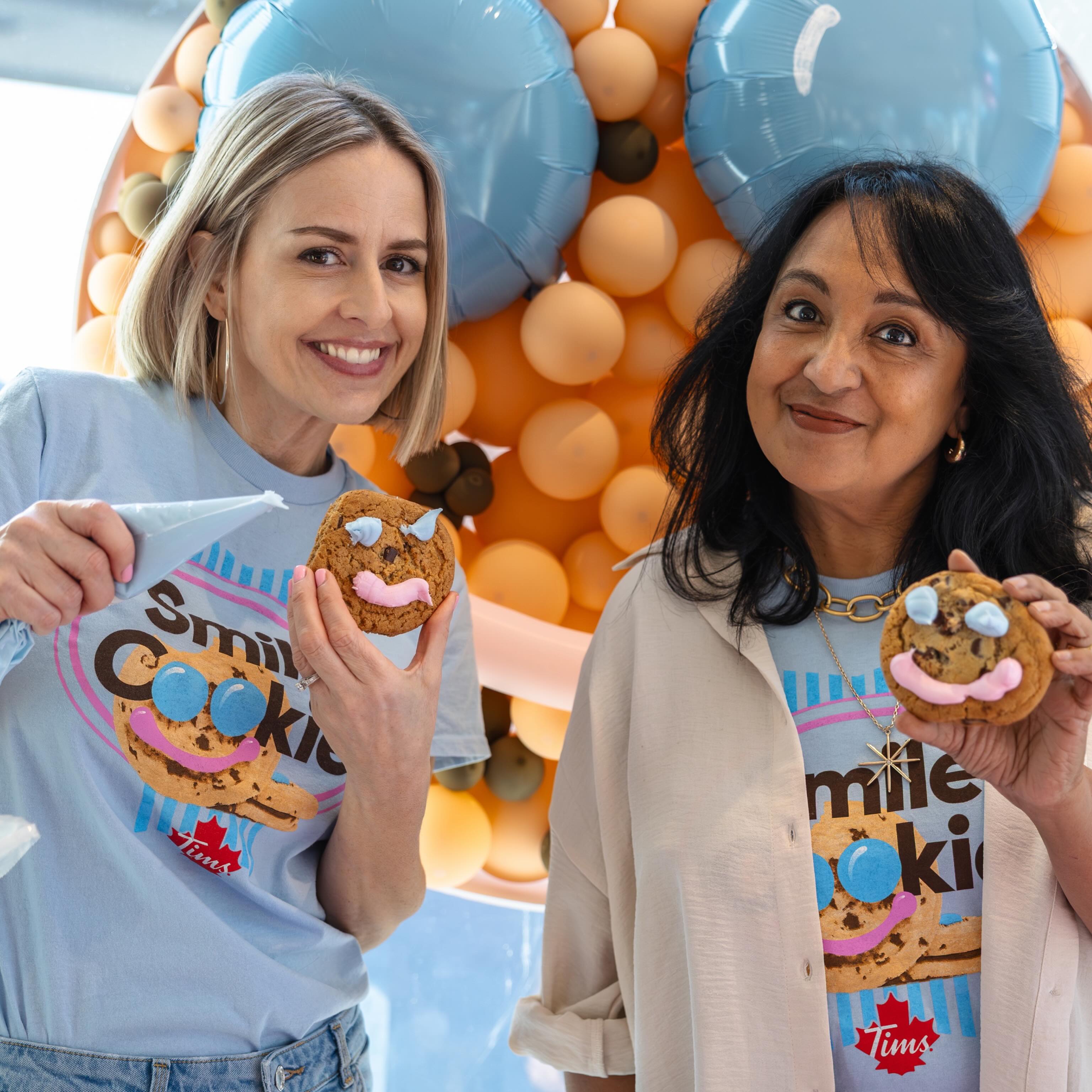 Today is a great day to get @timhortons Smile Cookies! Every cookie sold helps support local kids and families right here in our Hamilton community.
@hamiltonfoodshare
#SmileCookie #Food4KidsHamilton #HamiltonFoodShare