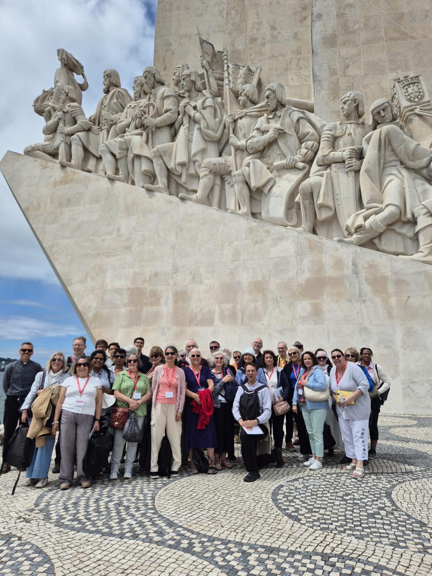 Portugal pilgrimage:
On Saturday we visited the Jerónimos Monastery, possibly the most beautiful church in Lisbon. After that, we went to the Monument to the Discoveries and the Belém Tower.
#pilgrimage #portugal #lisbon #stswithunwellsparish #portugalpilgrimage
