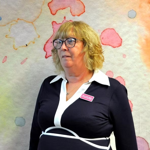 Meet Tracey ๐
Tracey's story in optics is one we really admire. Starting out as a receptionist in 1988, she worked her way up, retraining and qualifying as a Dispensing Optician in 1995. Nearly four decades in the industry, driven entirely by a genuine love for the work.
She joined Wigram & Ware six years ago, bringing her passion for frame styling to Bury St. Edmunds. Finding the frame that genuinely suits someone, their face, their personality, their lifestyle, is something she approaches with real care and expertise.
When we asked Tracey what she loves most about working here, the answer was simple. The personal touch. No rushing, no conveyor belt, just genuine, unhurried care for every person who walks through the door.
Outside of work, Tracey keeps busy with the gym, running and reading. And when she's not doing any of those, she can be found at home with her family and her cat, Dora.
If you're looking for a new style of frame, we think Tracey is the perfect person to help. Call today to book your appointment.
๐ 01284 753821
๐ 3-4 Central Walk, Bury St. Edmunds
#IndependentOptician #BuryStEdmunds #Suffolk #Opticians