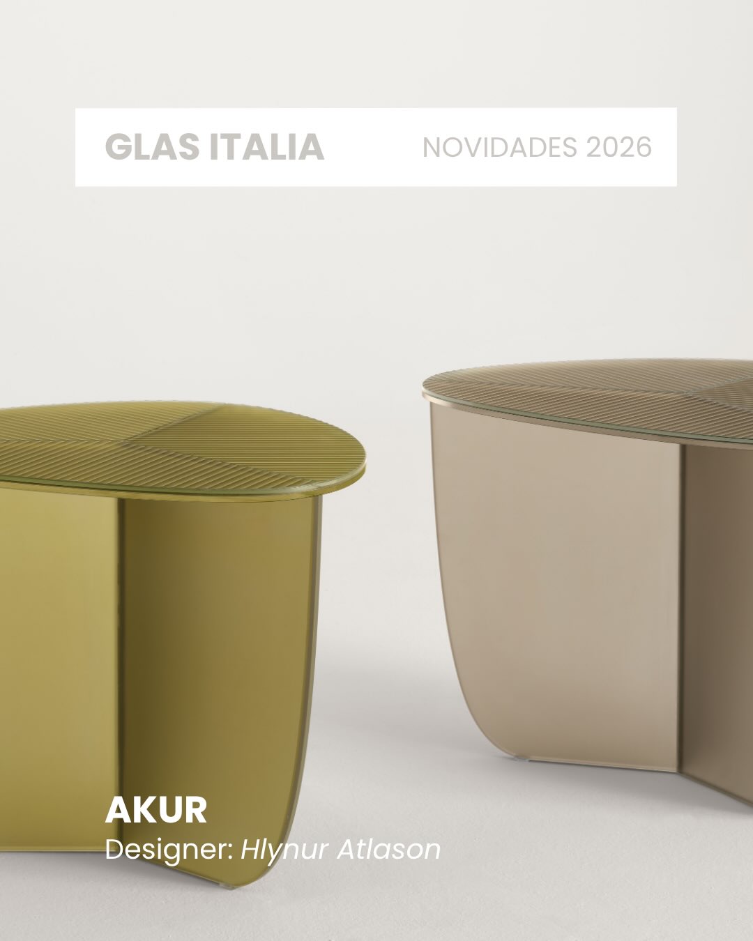 Conheça as novidades da @glasitalia apresentadas na última edição da @isaloniofficial. Mesas de apoio e de centro, estantes, espelhos, portas e divisórias, e agora iluminação, a marca reinventa-se novamente através de peças ousadas em vidro com caracter contemporâneo.
ENG
Discover the latest innovations from @glasitalia presented at the most recent edition of @isaloniofficial. From side and coffee tables to shelving, mirrors, doors, and partitions—and now lighting—the brand reinvents itself once again through bold glass pieces with a contemporary character.
#salonedelmobile #glasitalia #news #interiordesign