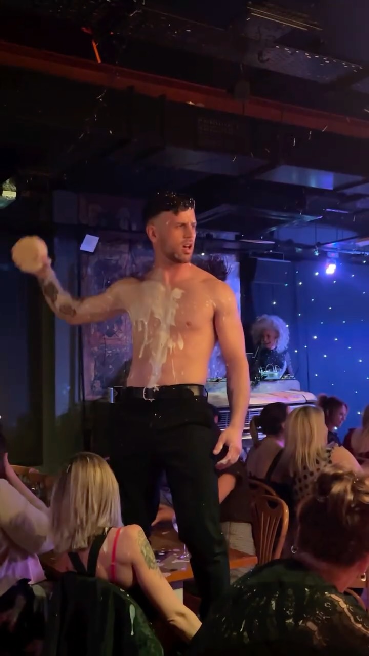 A day in the life of Million Dollar Men š„
#vlog #milliondollarmen #adayinthelife #maledanceshow #bts