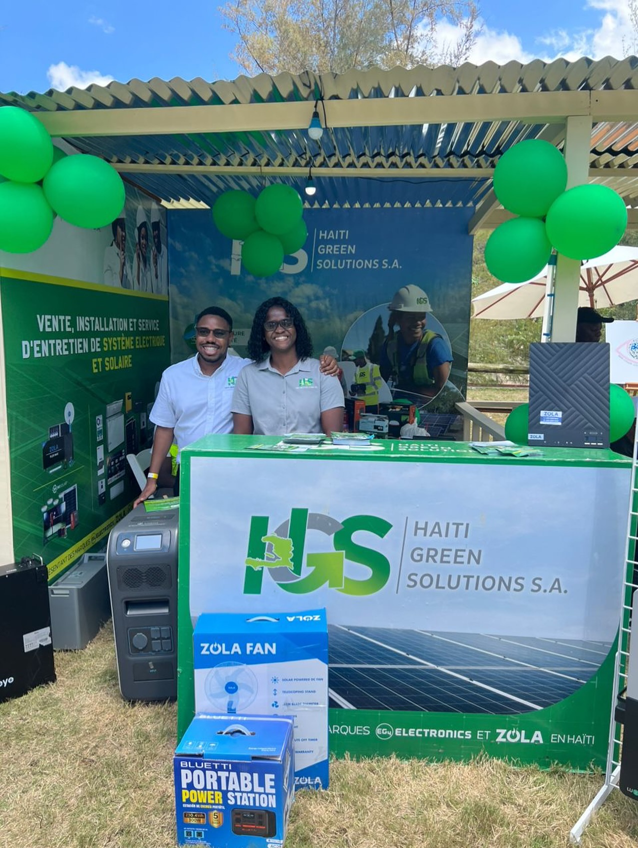 Quel moment magnifique nous avons passé à la Foire Culture et Traditions ! 🇭🇹🇭🇹🇭🇹
@culturetraditionsht
L’équipe de Haiti Green Solutions a été ravie de vous accueillir sur son stand. Nous disons un grand merci à tous ceux qui nous ont rendu visite, ont posé des questions et ont découvert nos solutions énergétiques.