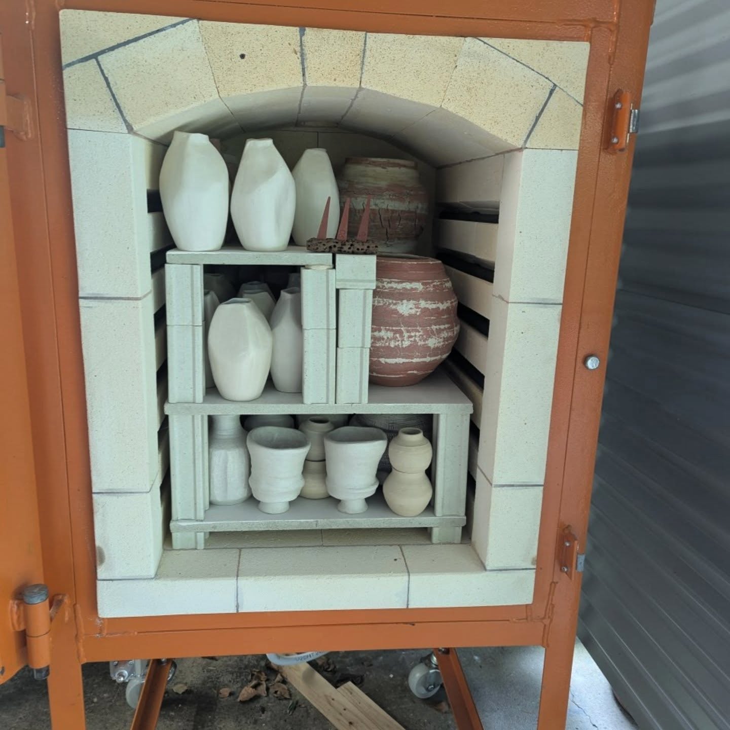 I was quite amazed how much got packed into the new kiln for its first bisque firing. 🧡 So grateful for our local pottery community especially Kerry and Wolf of @hartfiredesigns for all the hand holding. I've learnt so much in the last couple days.
..
#minerva #newkiln #bisque #sunshinecoastpotters #trustthejourney