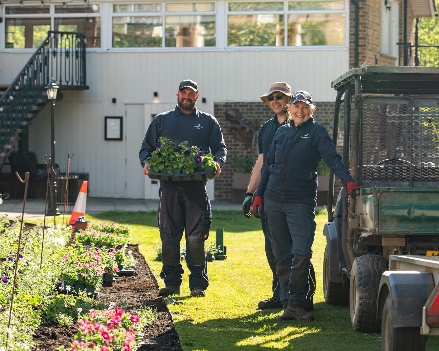 The grounds team have been on their hands and knees this week, refreshing the front border! 🌸
What isn’t seen, is the time and effort put by the whole team in to designing and growing hundreds and hundreds of plants before hand…
It’s always brilliant to see it coming to life, and we can’t wait for it to bloom very soon!