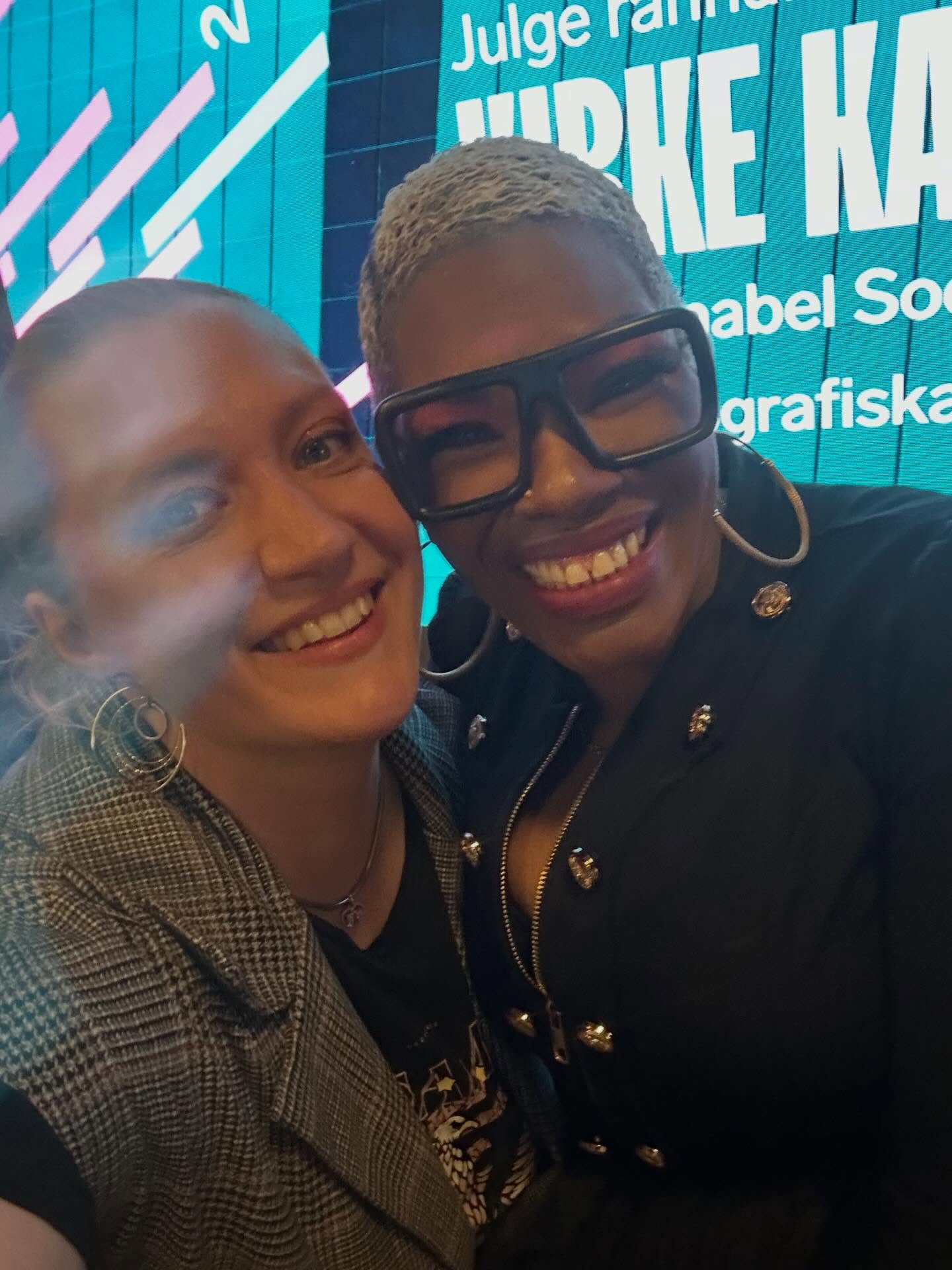 Beautiful soul — @improvkennedy !!!
So much energy, and the @kennedyadministration band was amazing! I really needed to feel this music — thank you 🙏
And cherry on top — we got to wish my bestie @jelenajuzvik a happy birthday 🤪🎉